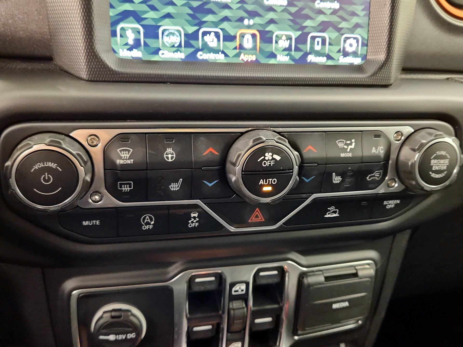 Thumbnail: 2022 Jeep Gladiator - 17