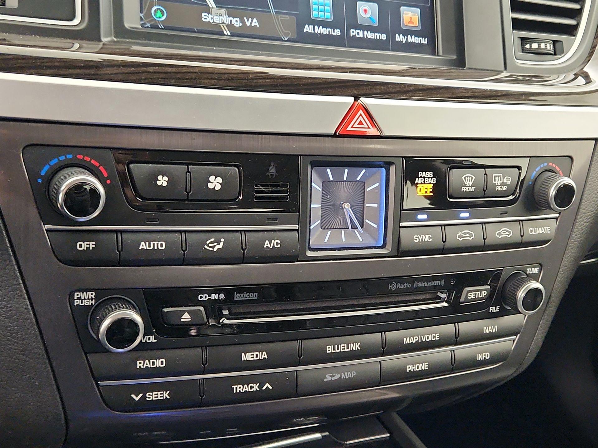 Thumbnail: 2015 Hyundai Genesis - 17