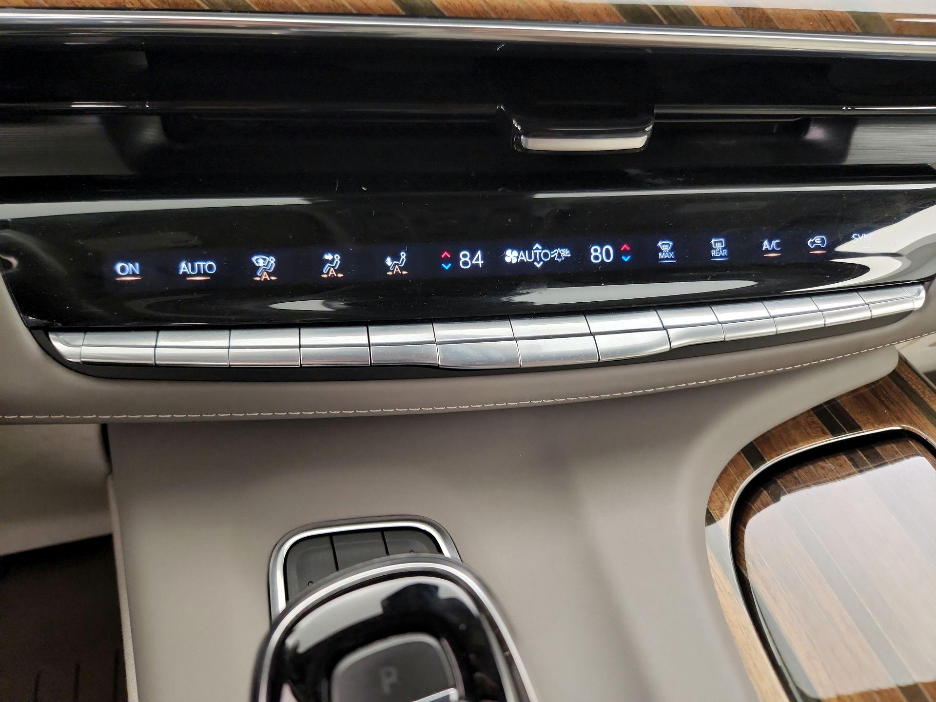 Thumbnail: 2021 Cadillac Escalade - 17