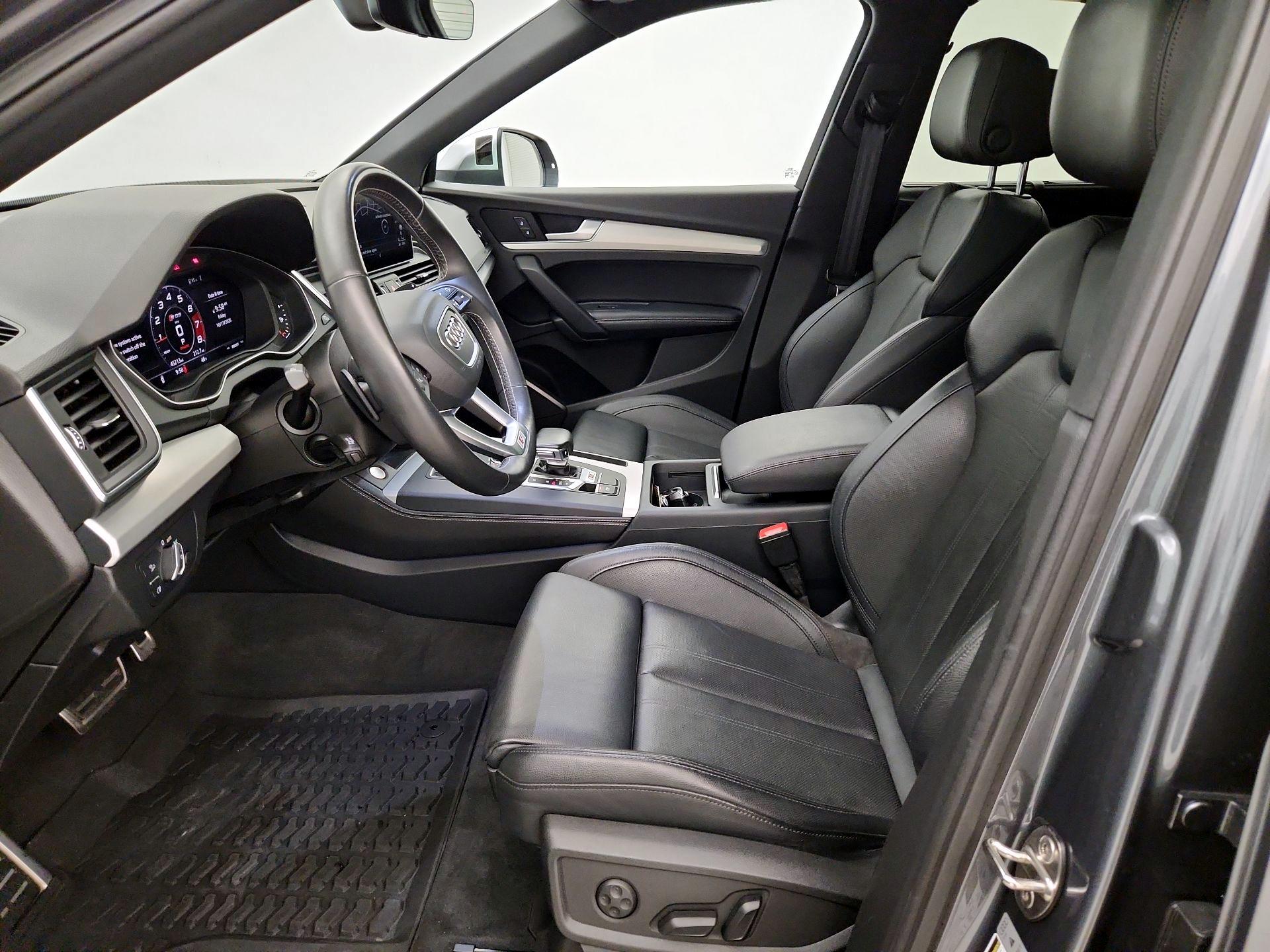 Thumbnail: 2018 Audi SQ5 - 11