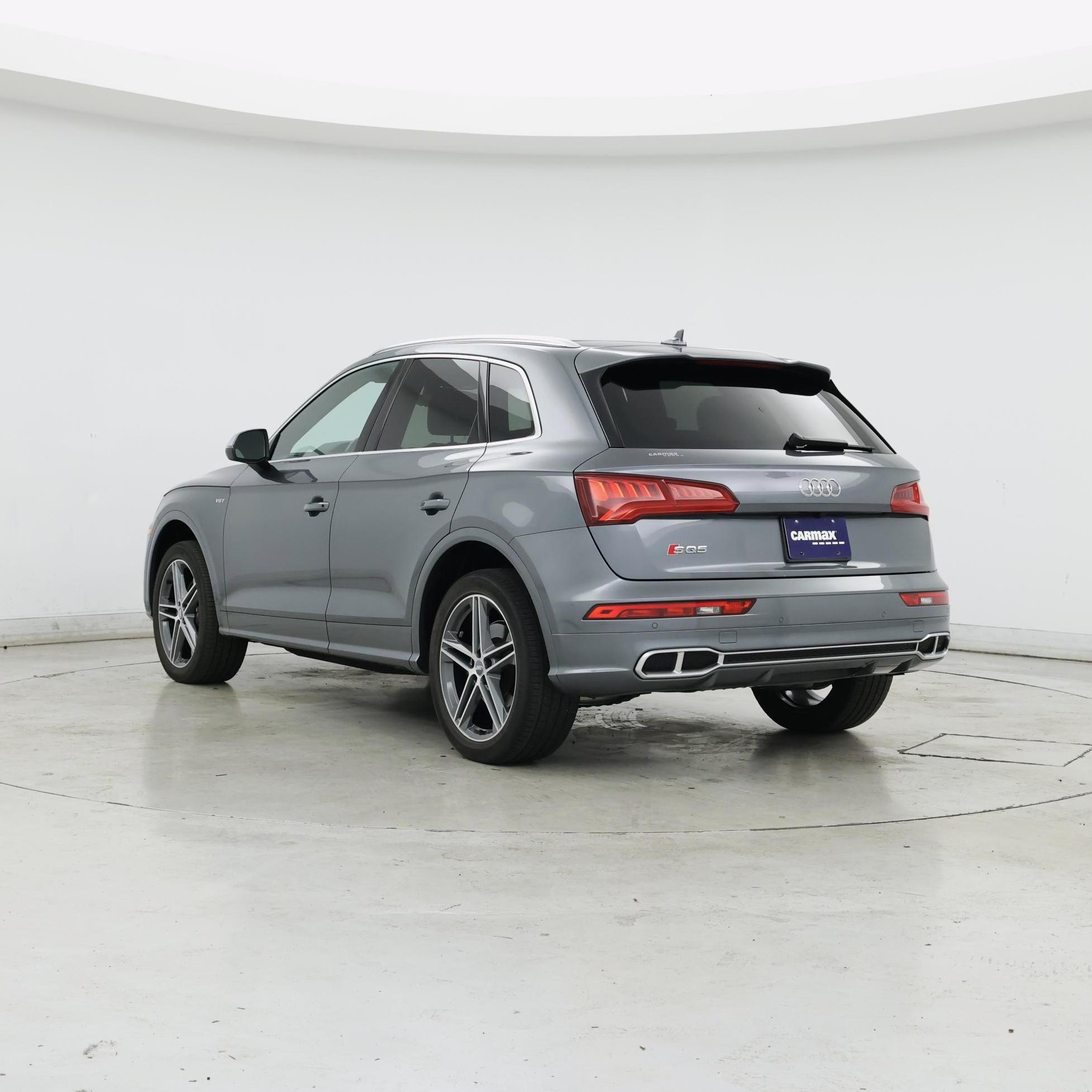 Thumbnail: 2018 Audi SQ5 - 2