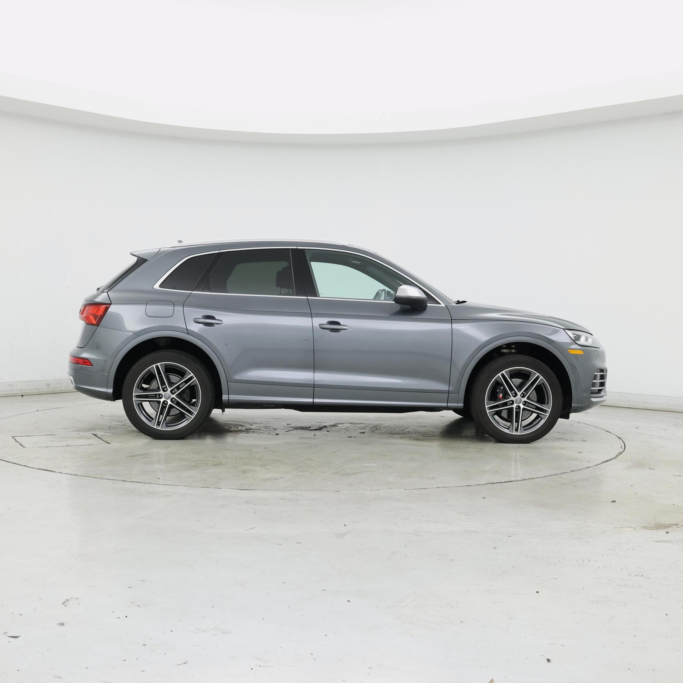 Thumbnail: 2018 Audi SQ5 - 7