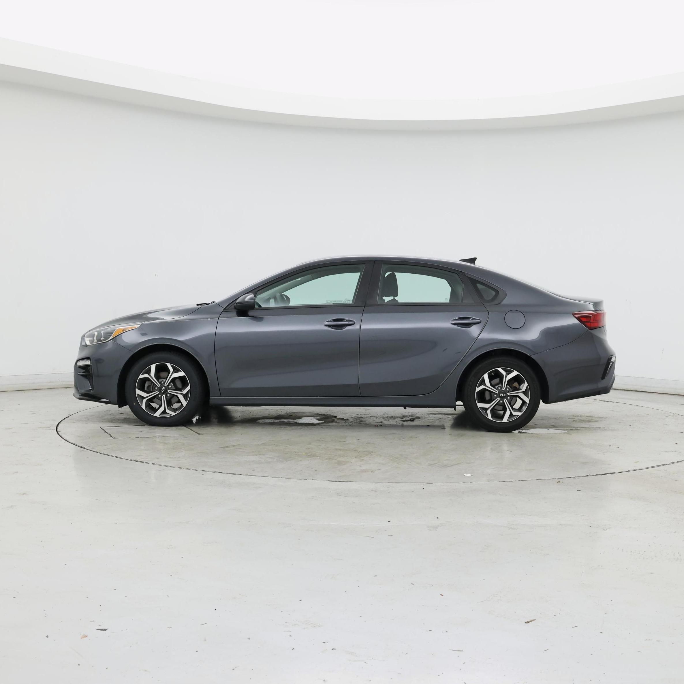 Thumbnail: 2019 Kia Forte - 3