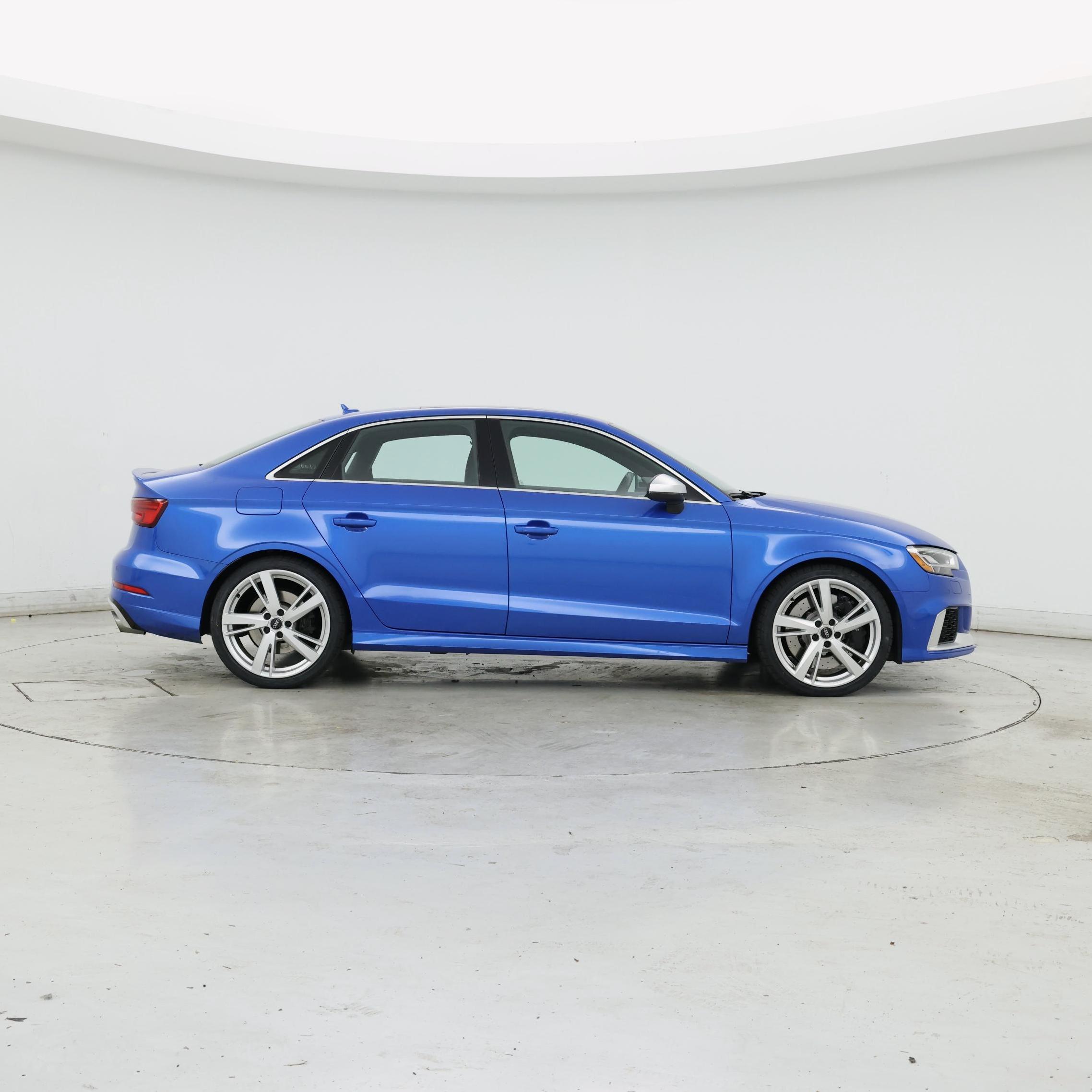 Thumbnail: 2018 Audi RS 3 - 7