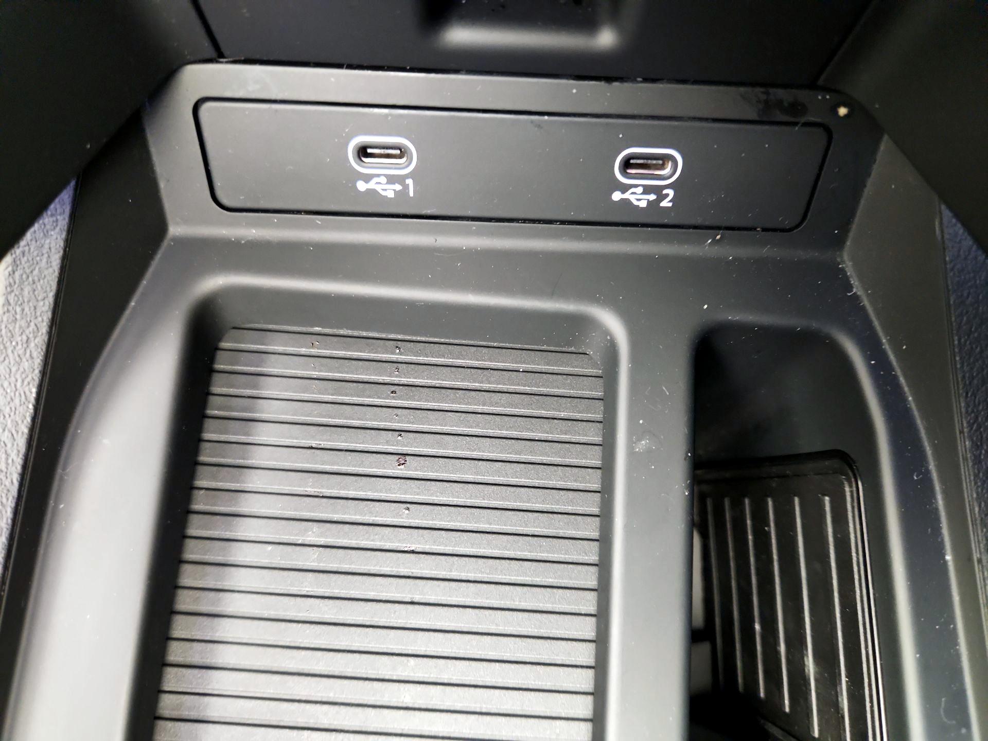 Thumbnail: 2024 Audi Q8 e-tron - 19