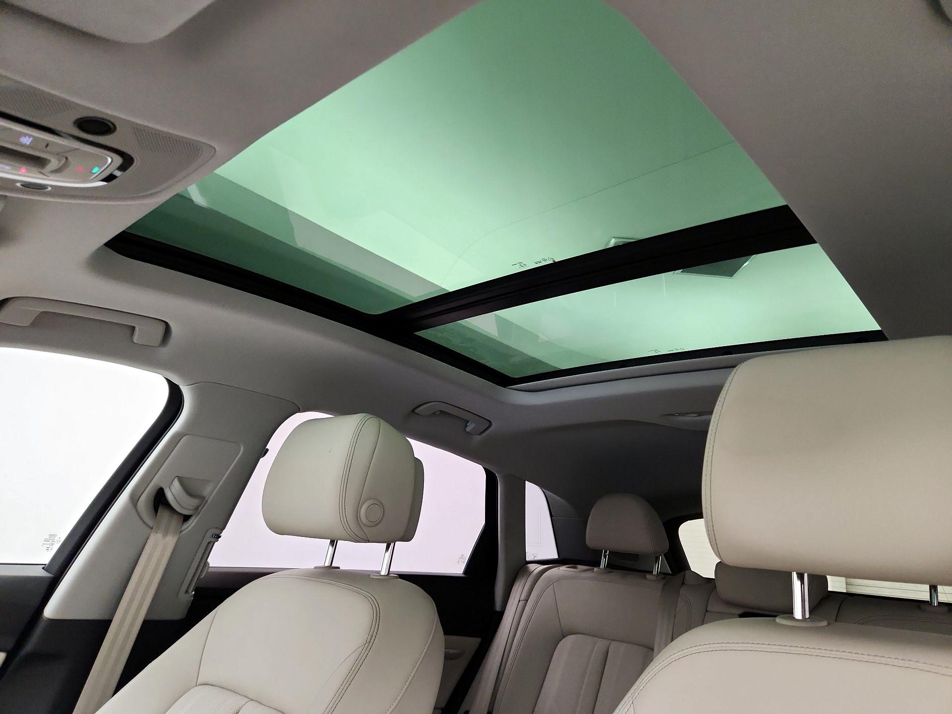 Thumbnail: 2024 Audi Q8 e-tron - 20