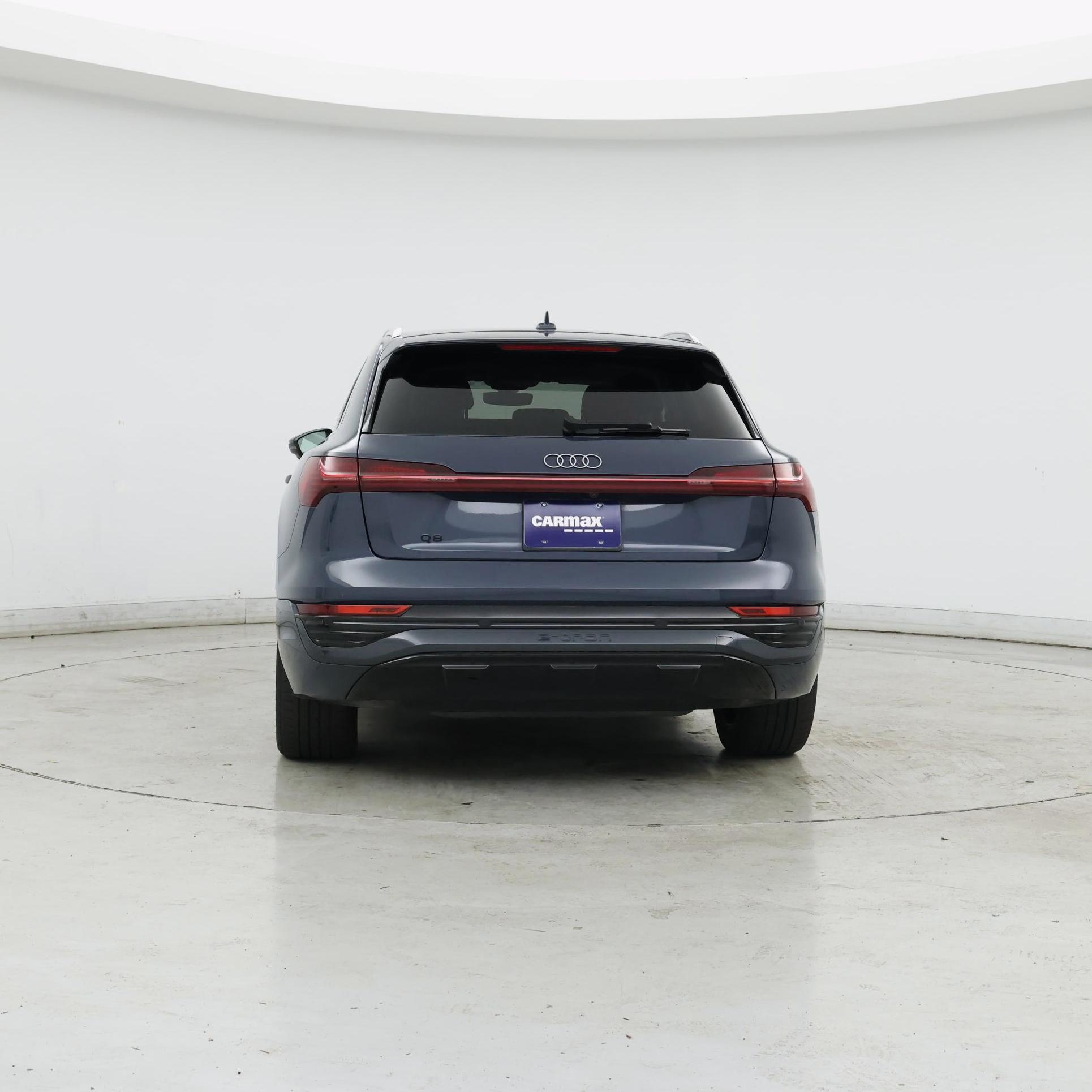 Thumbnail: 2024 Audi Q8 e-tron - 6