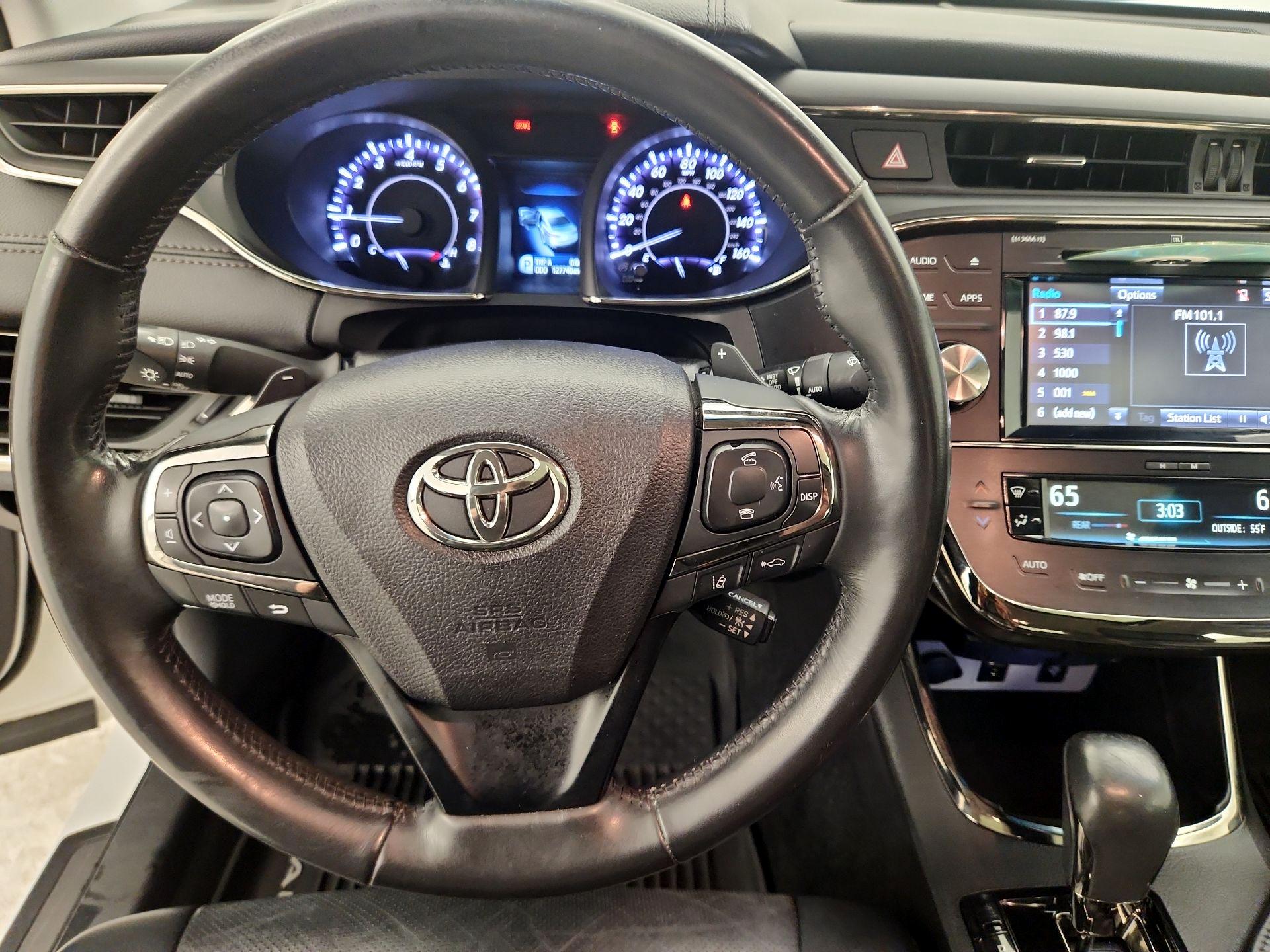 Thumbnail: 2016 Toyota Avalon - 10