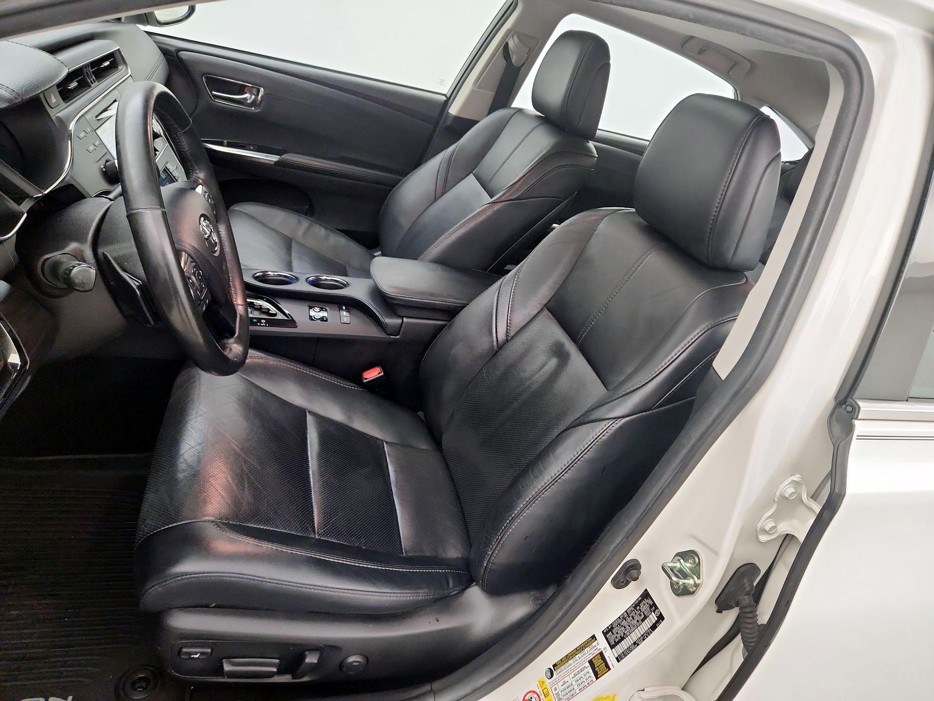 Thumbnail: 2016 Toyota Avalon - 11