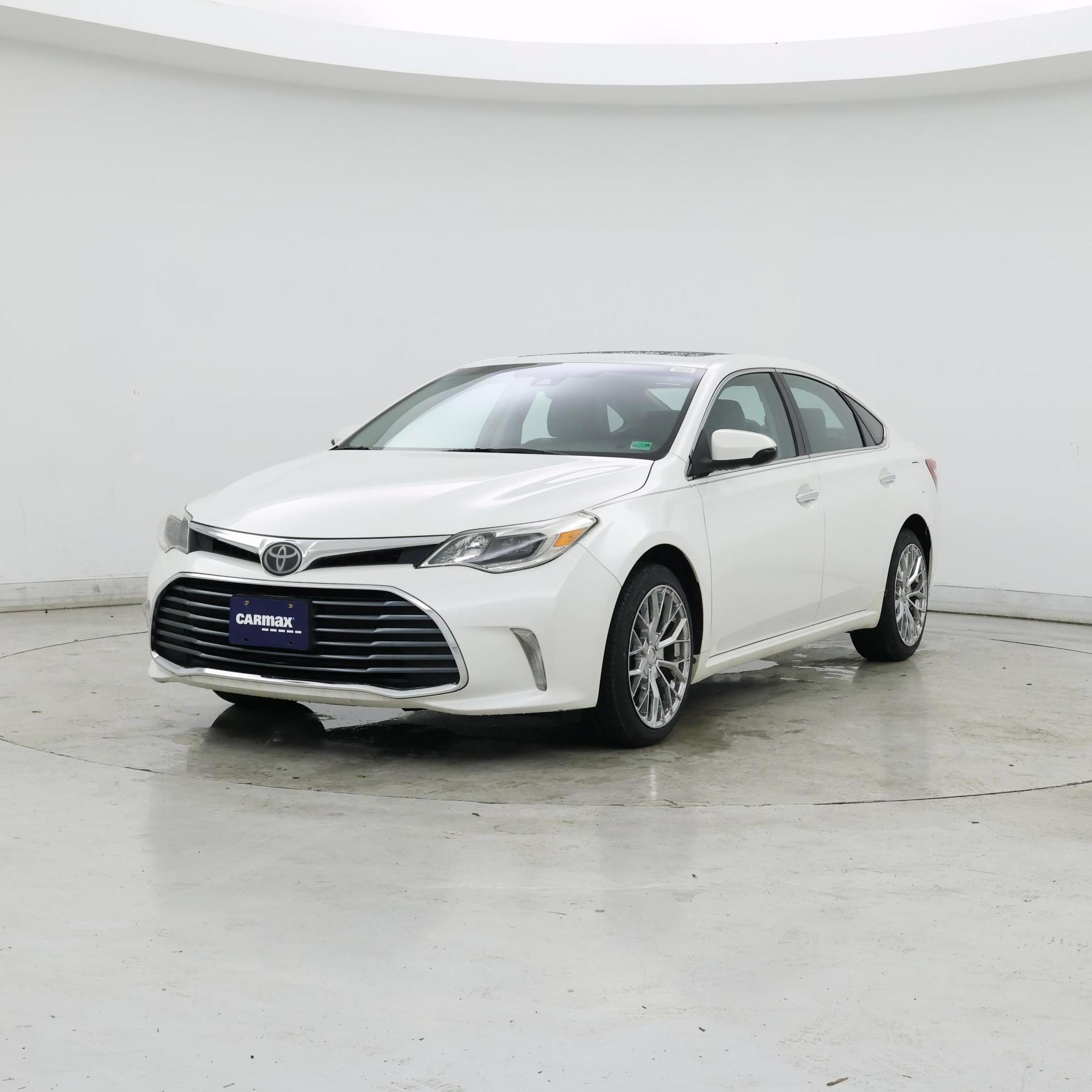 Thumbnail: 2016 Toyota Avalon - 4