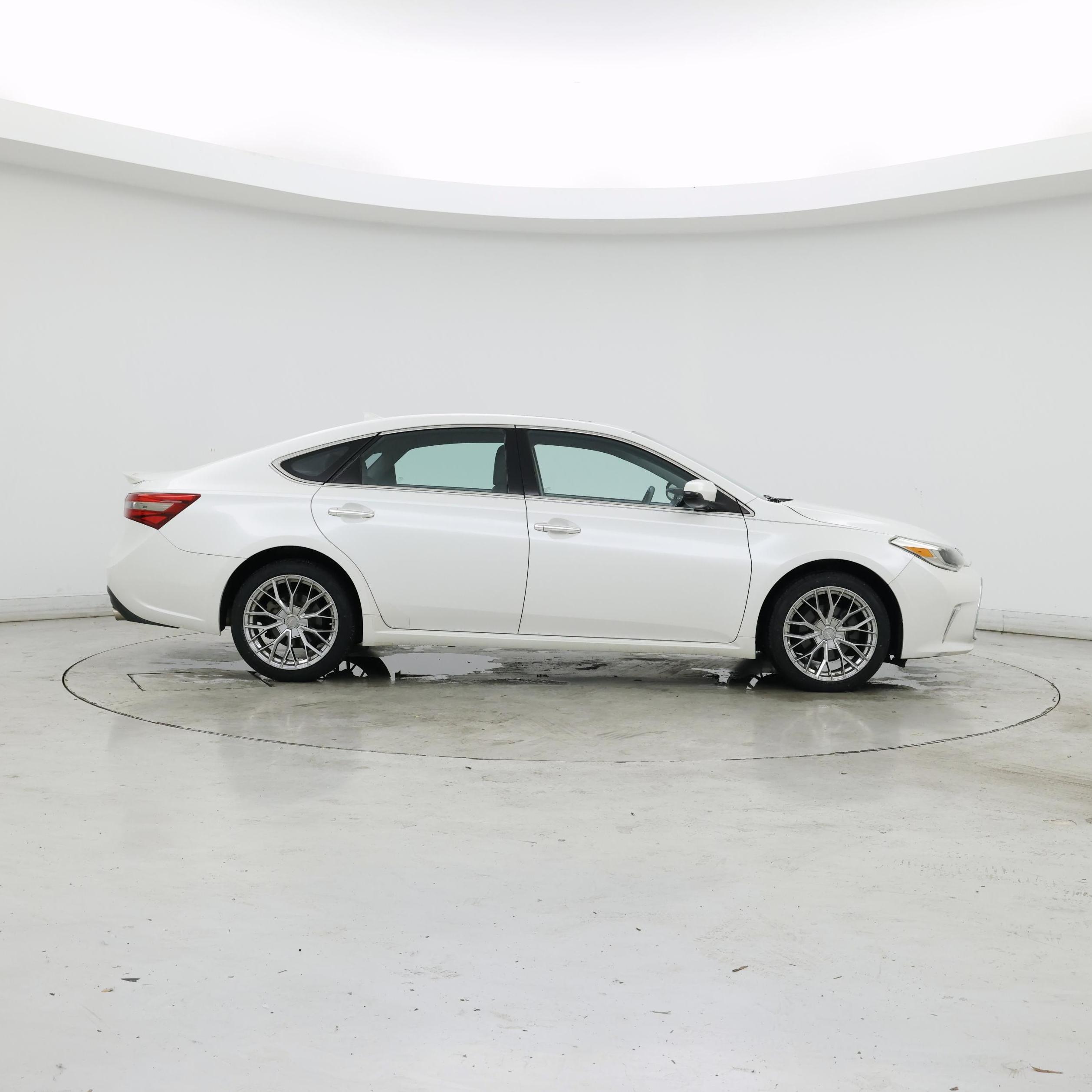 Thumbnail: 2016 Toyota Avalon - 7