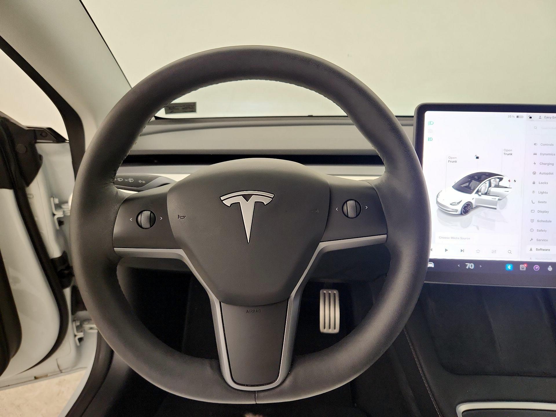 Thumbnail: 2022 Tesla Model 3 - 10