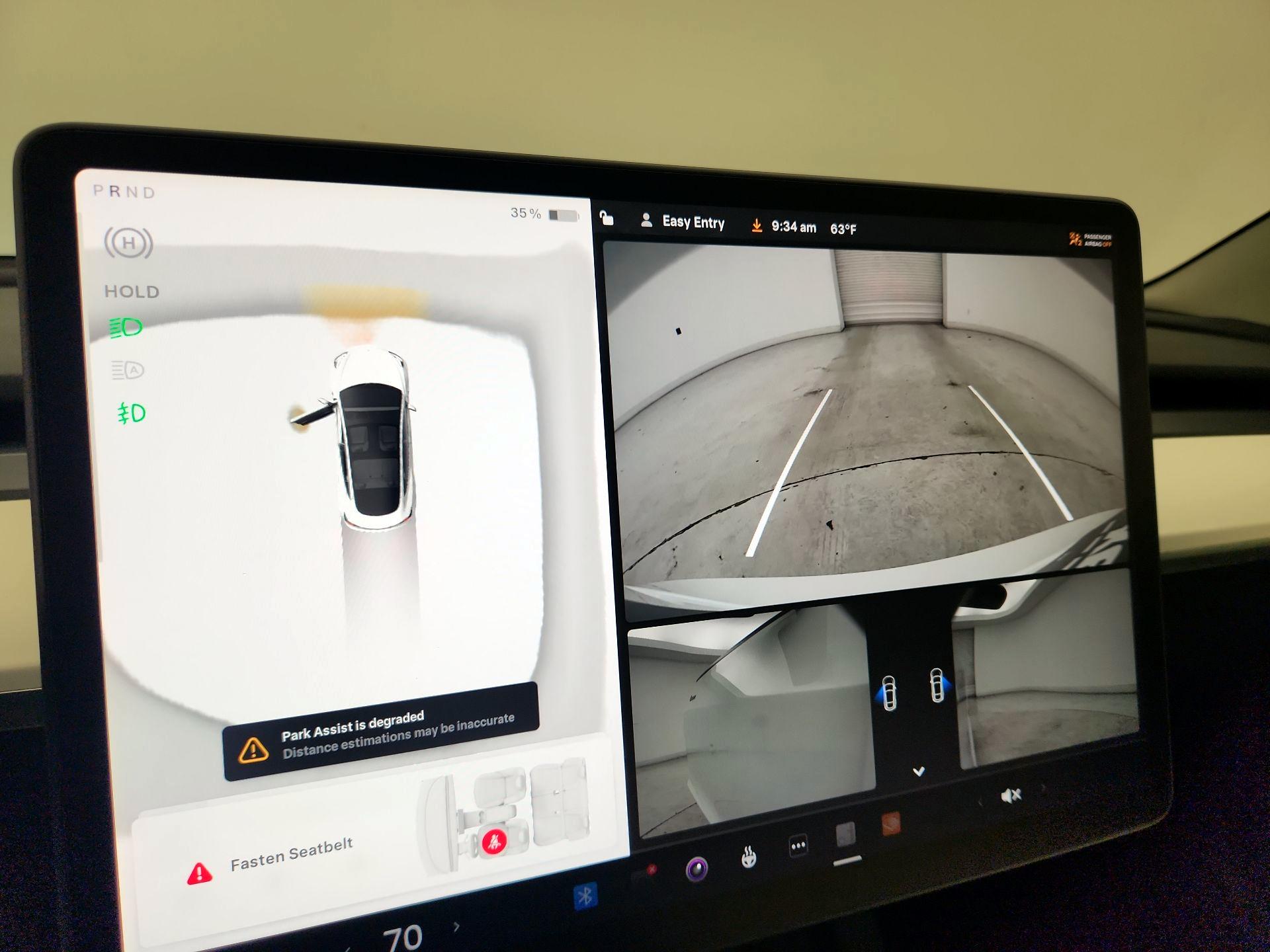 Thumbnail: 2022 Tesla Model 3 - 14