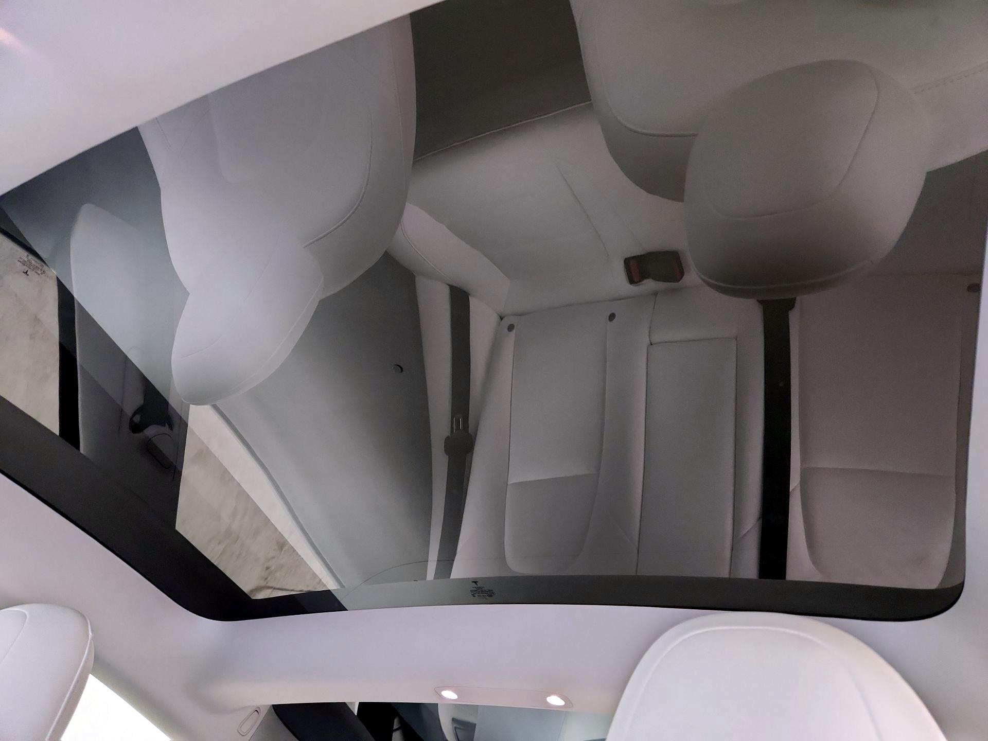 Thumbnail: 2022 Tesla Model 3 - 18