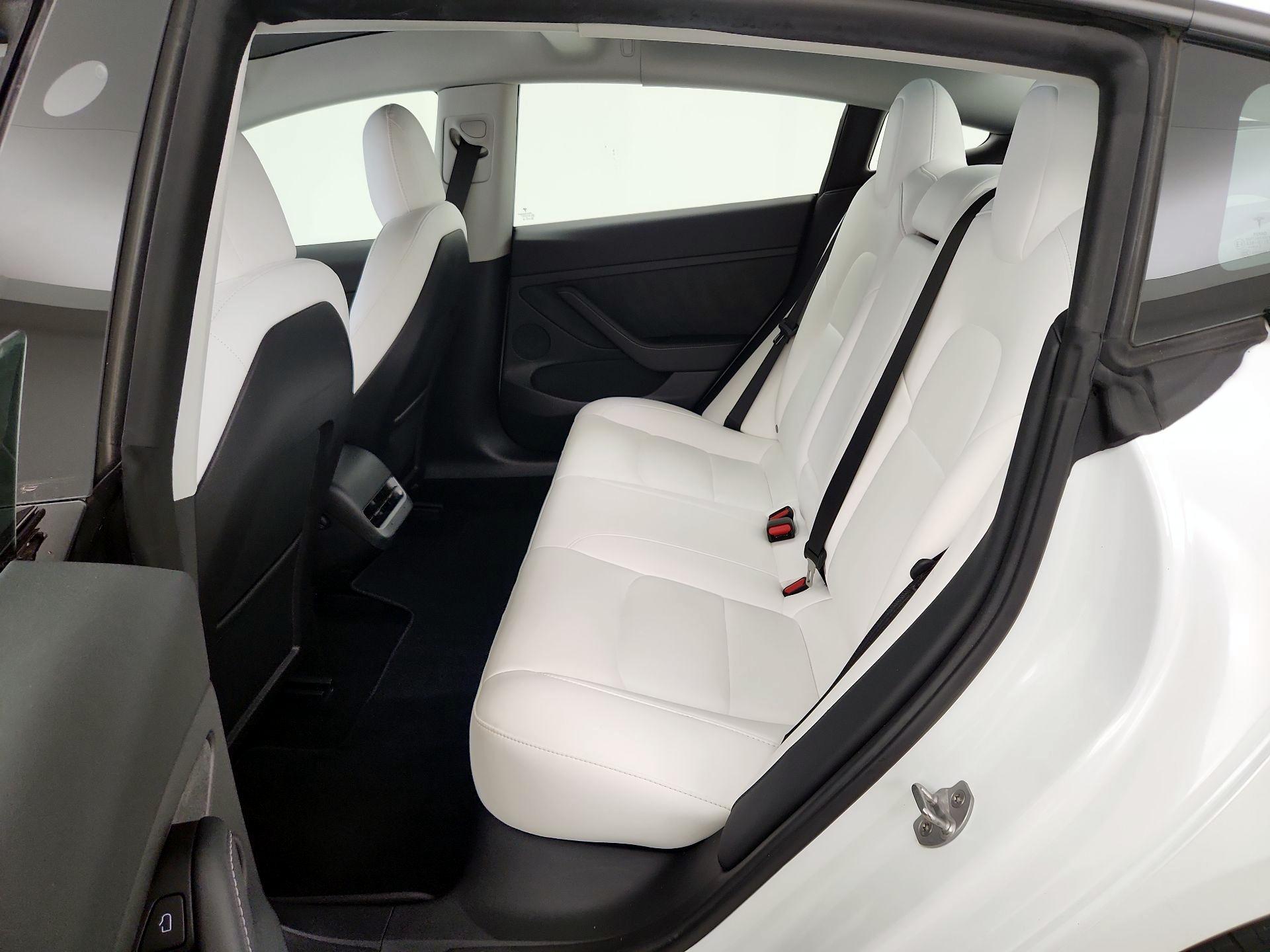 Thumbnail: 2022 Tesla Model 3 - 19