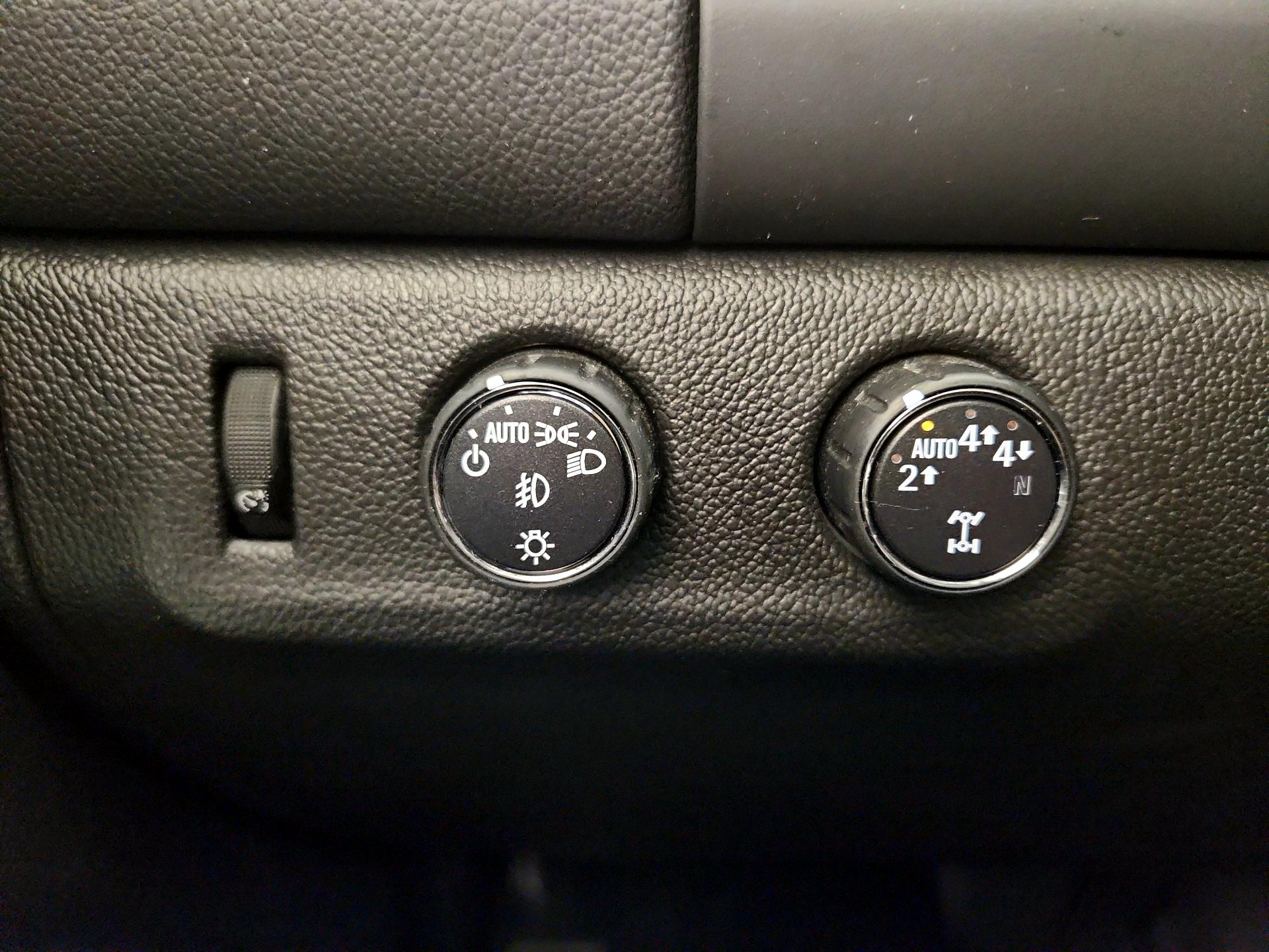 Thumbnail: 2019 Chevrolet Colorado - 13