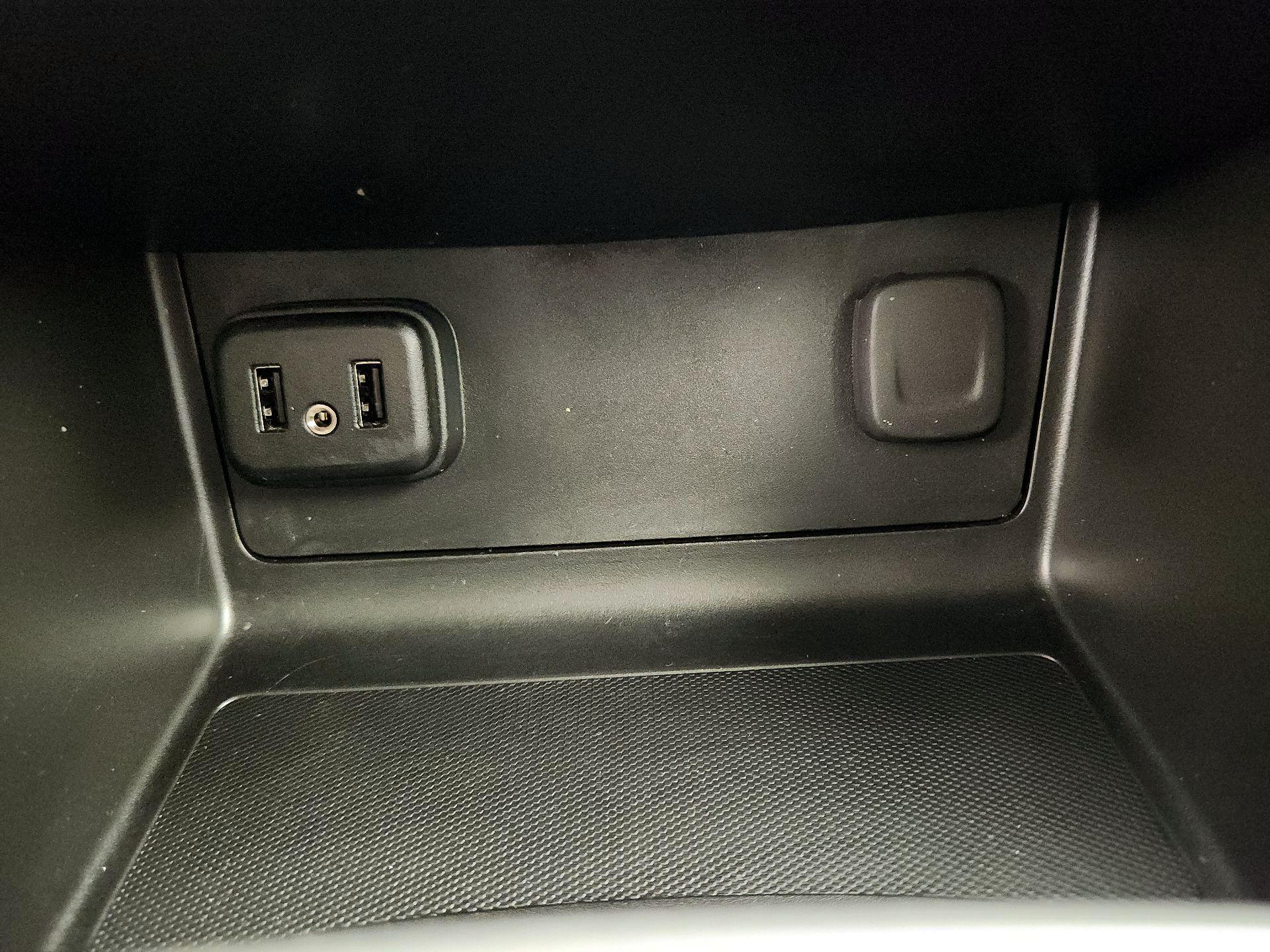Thumbnail: 2019 Chevrolet Colorado - 18