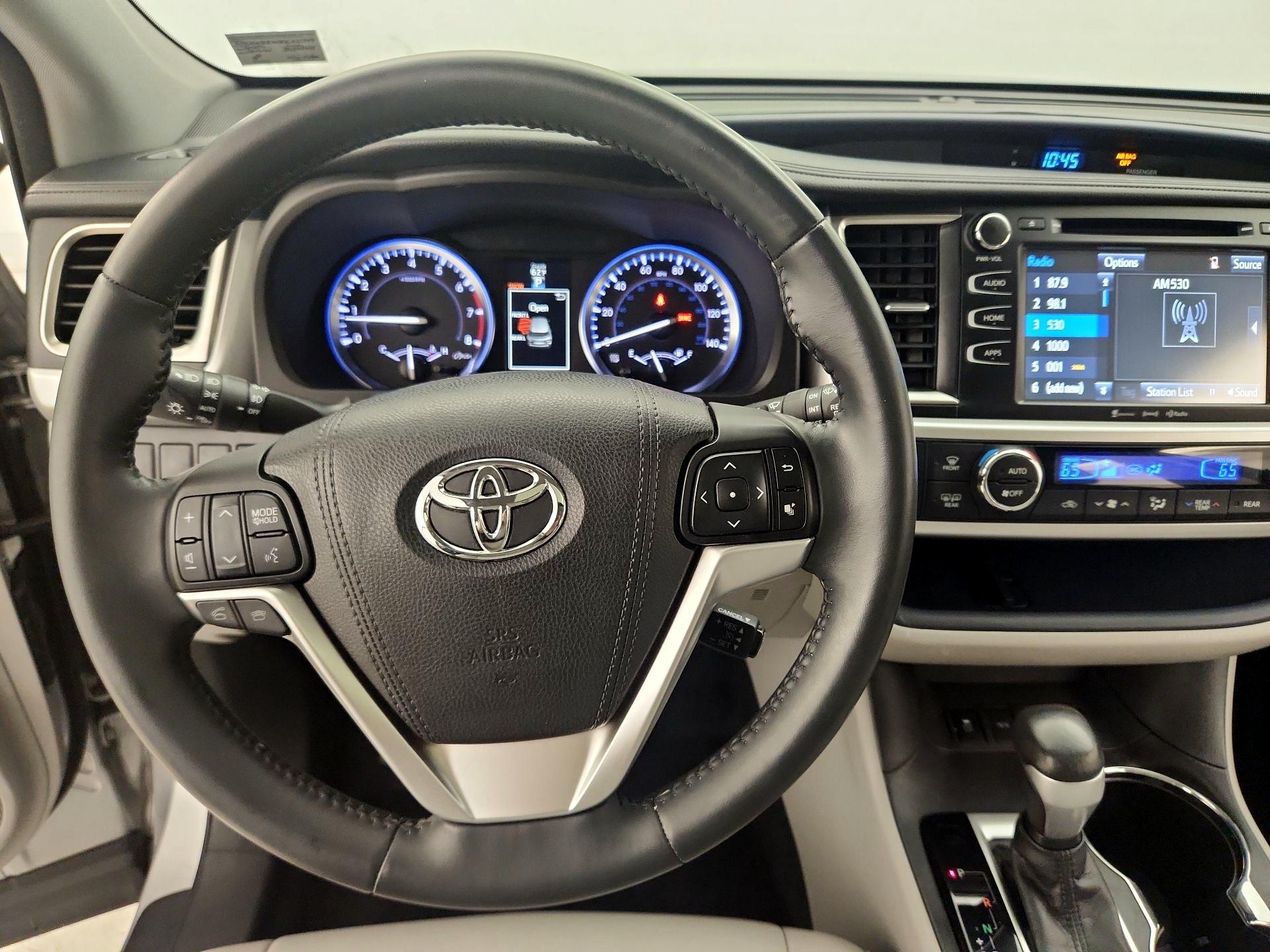 Thumbnail: 2016 Toyota Highlander - 10