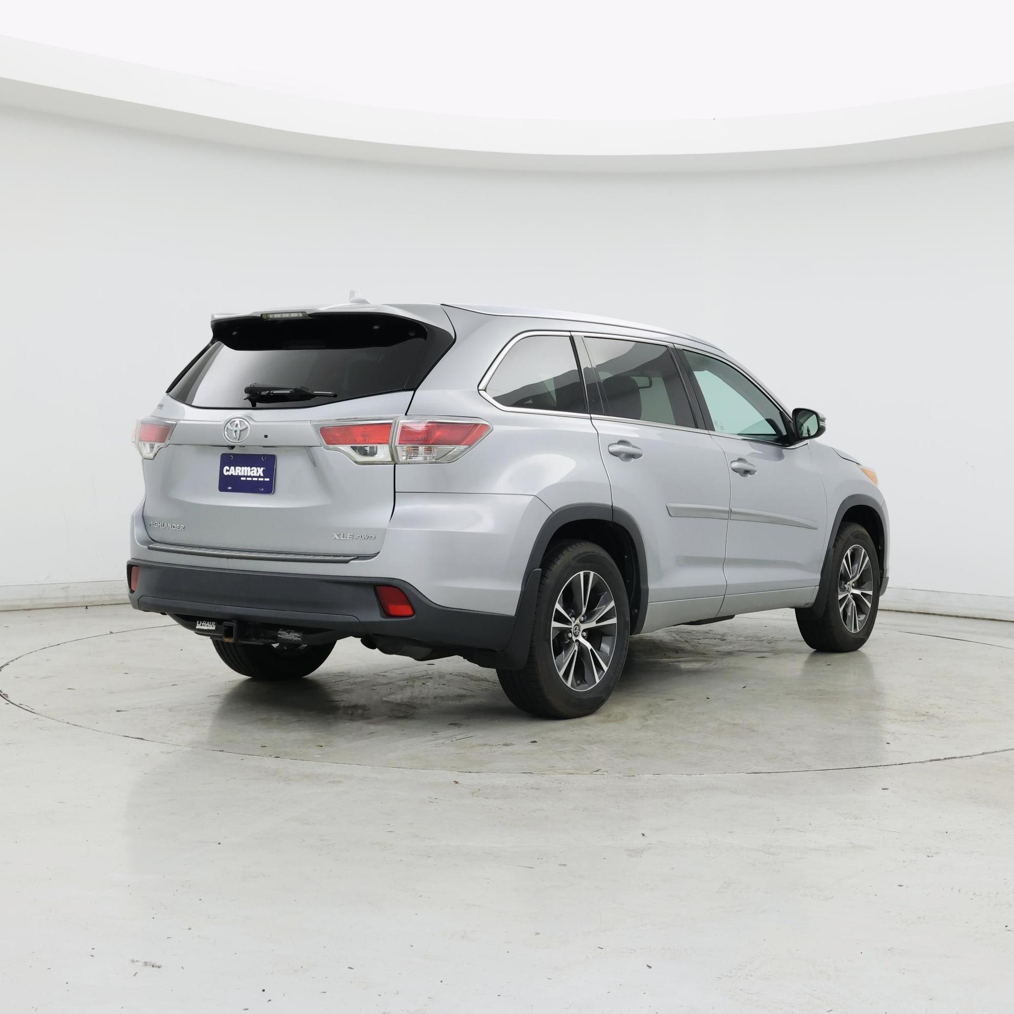 Thumbnail: 2016 Toyota Highlander - 8