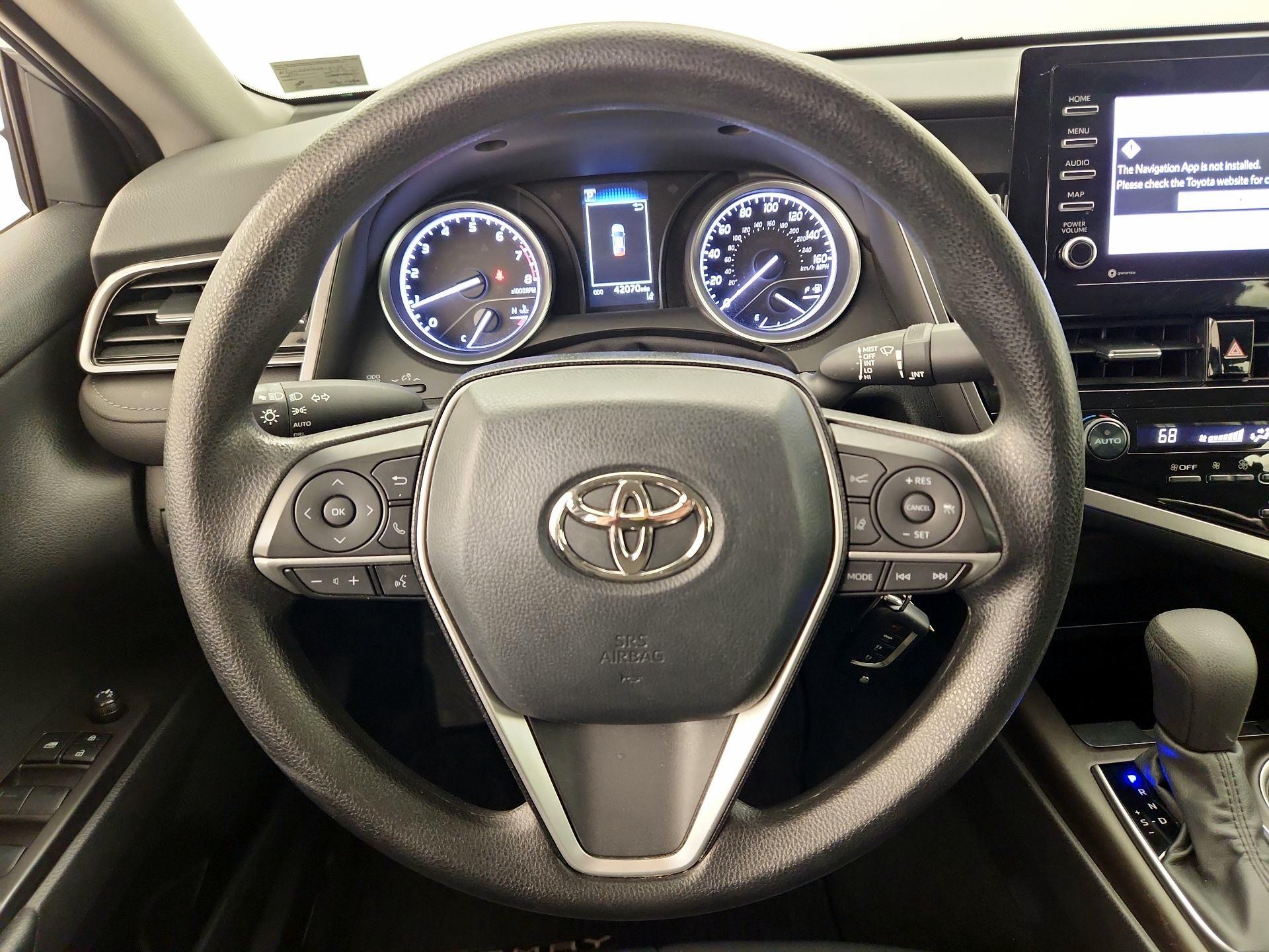 Thumbnail: 2022 Toyota Camry - 10