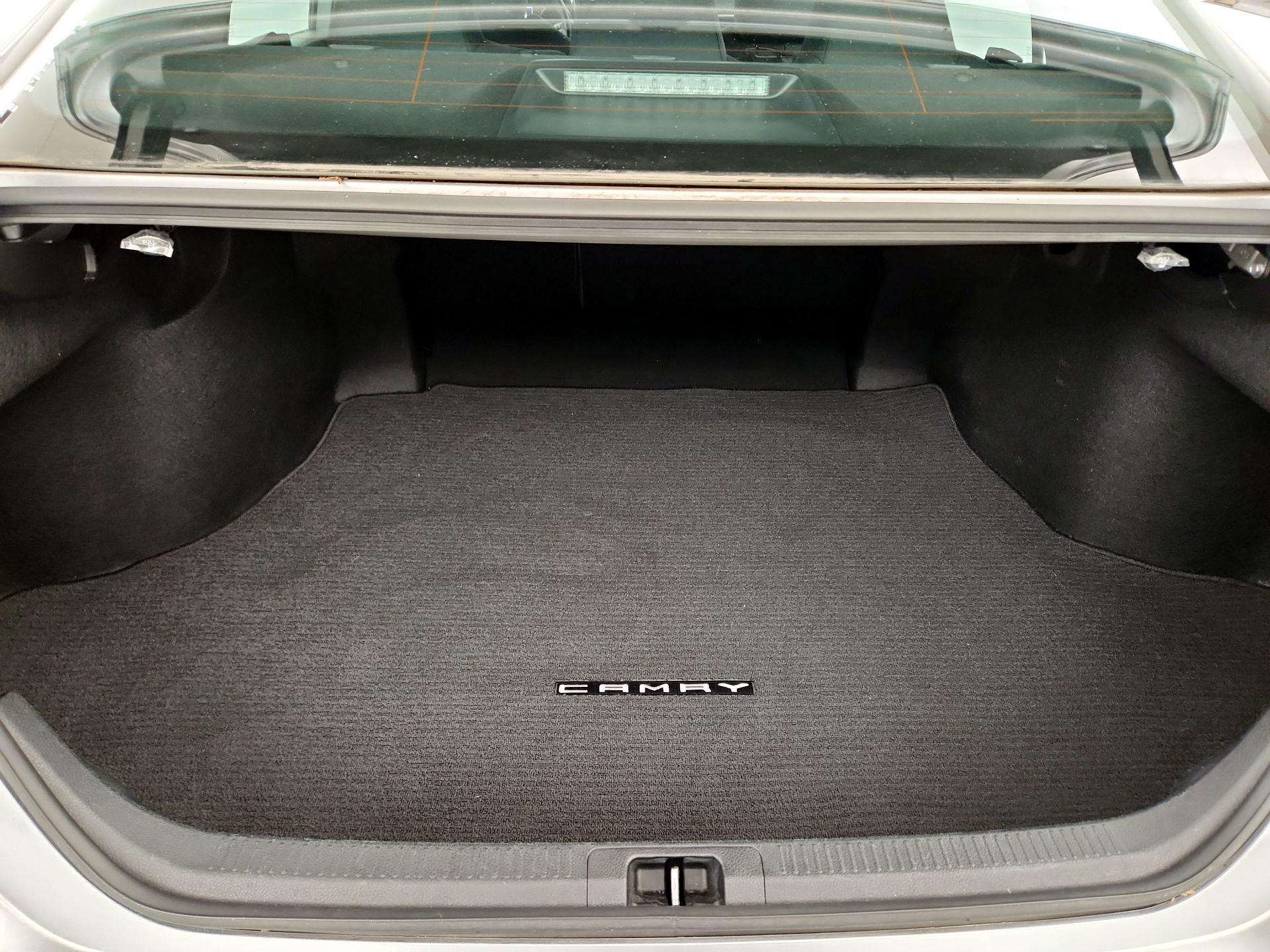 Thumbnail: 2022 Toyota Camry - 20