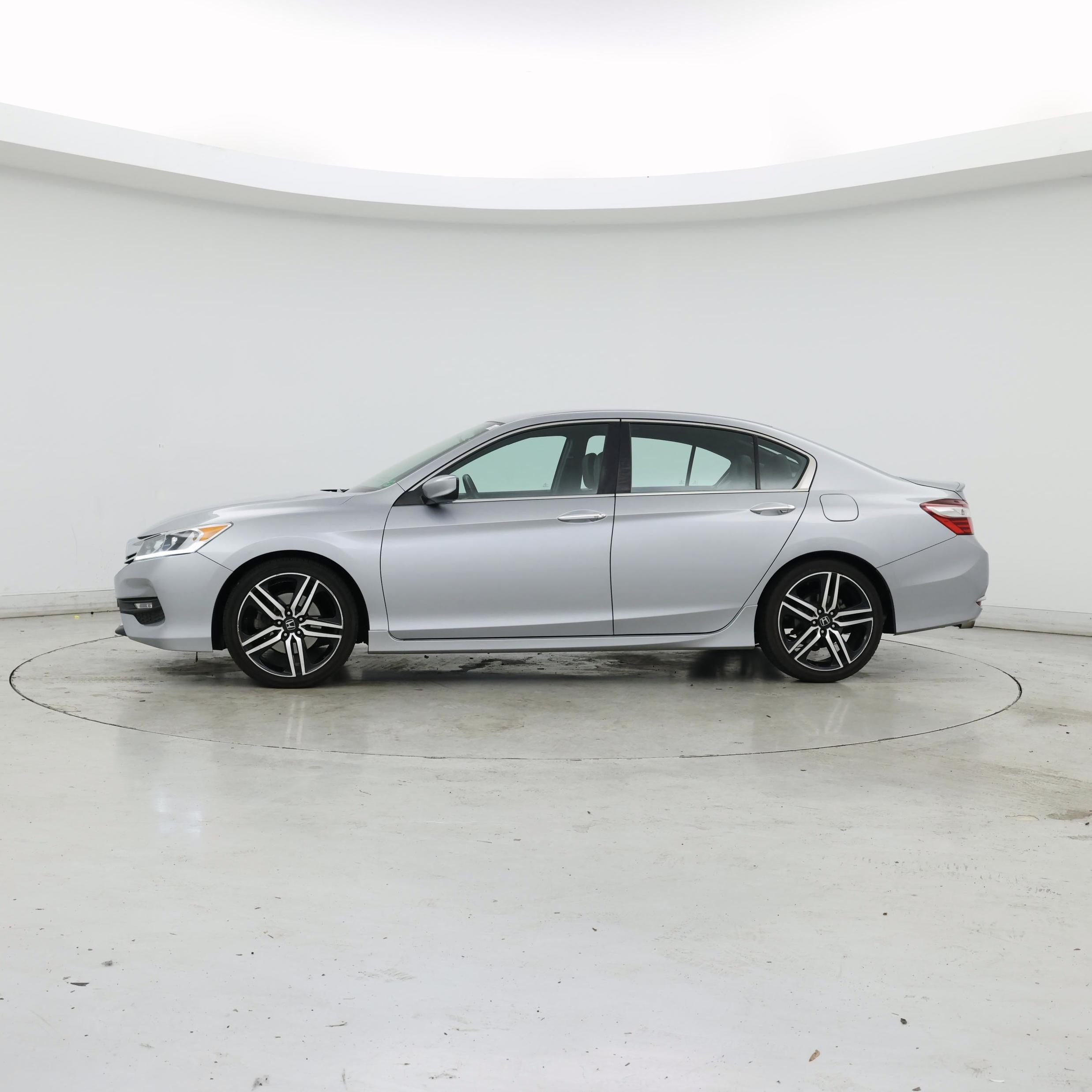 Thumbnail: 2017 Honda Accord - 3