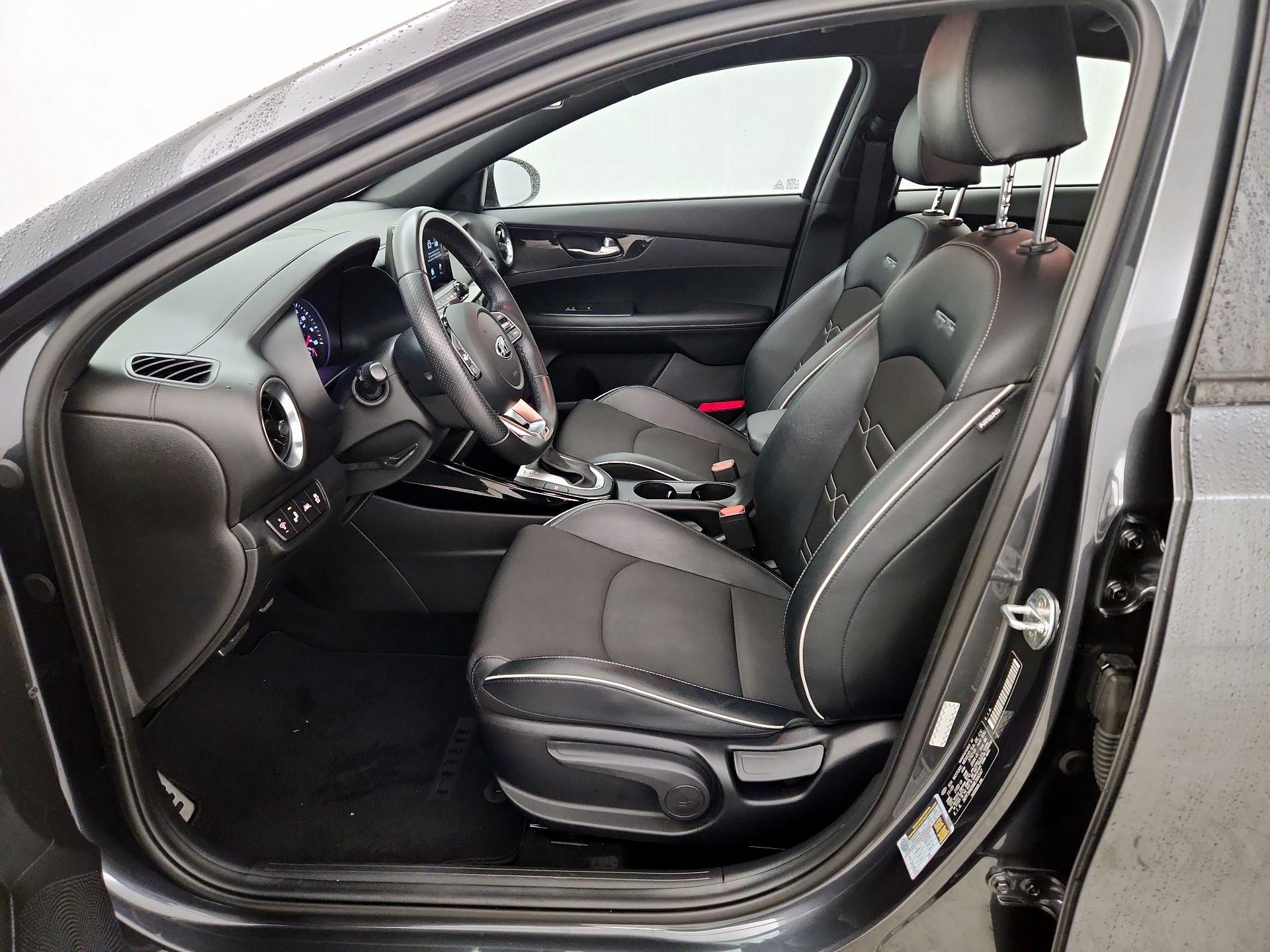 Thumbnail: 2021 Kia Forte - 11
