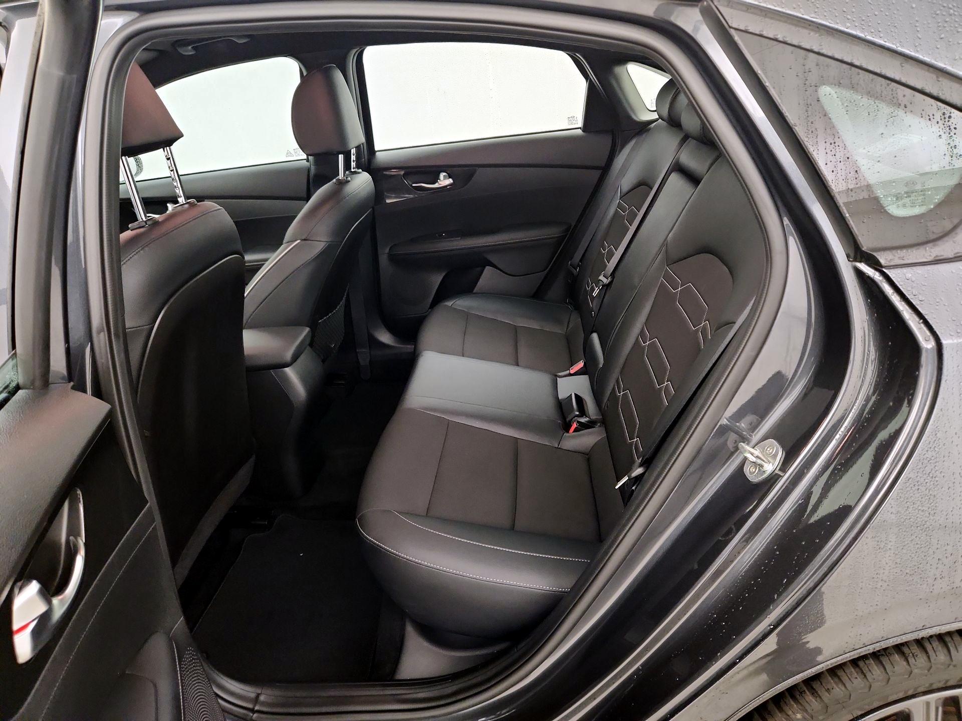 Thumbnail: 2021 Kia Forte - 19