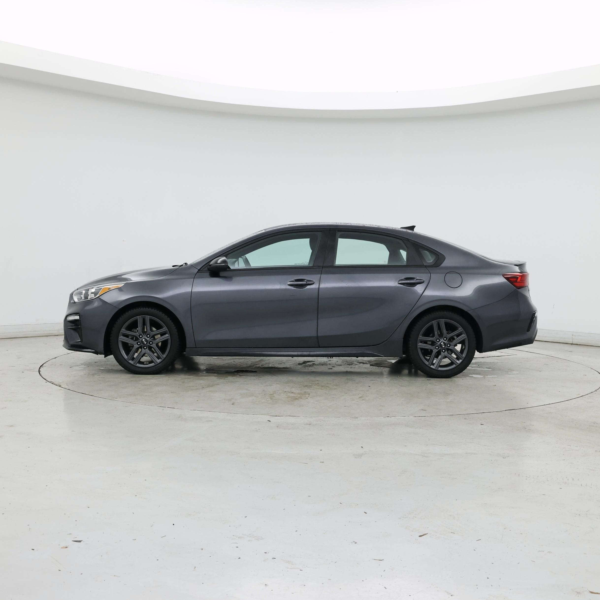 Thumbnail: 2021 Kia Forte - 3