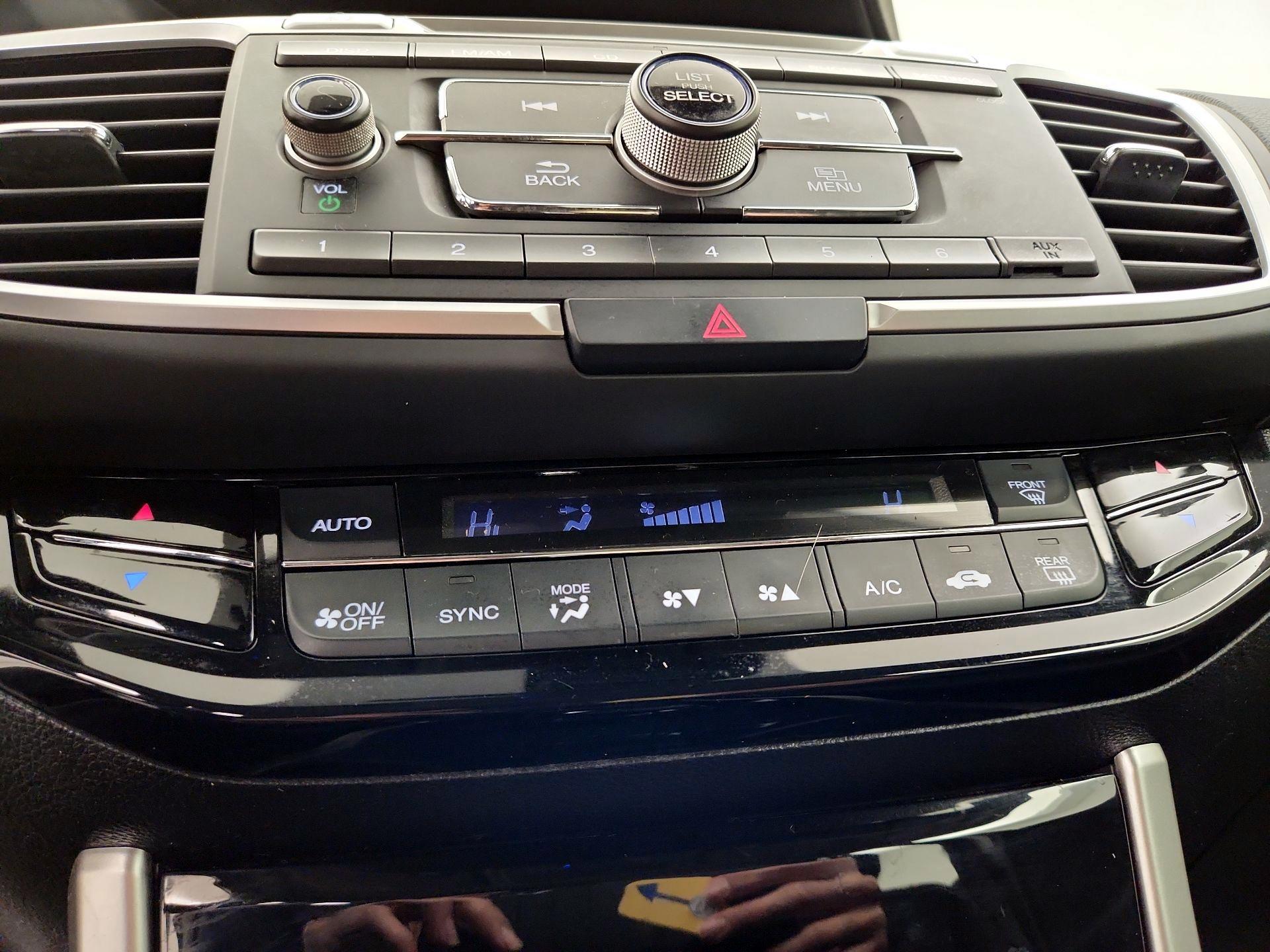 Thumbnail: 2016 Honda Accord - 16