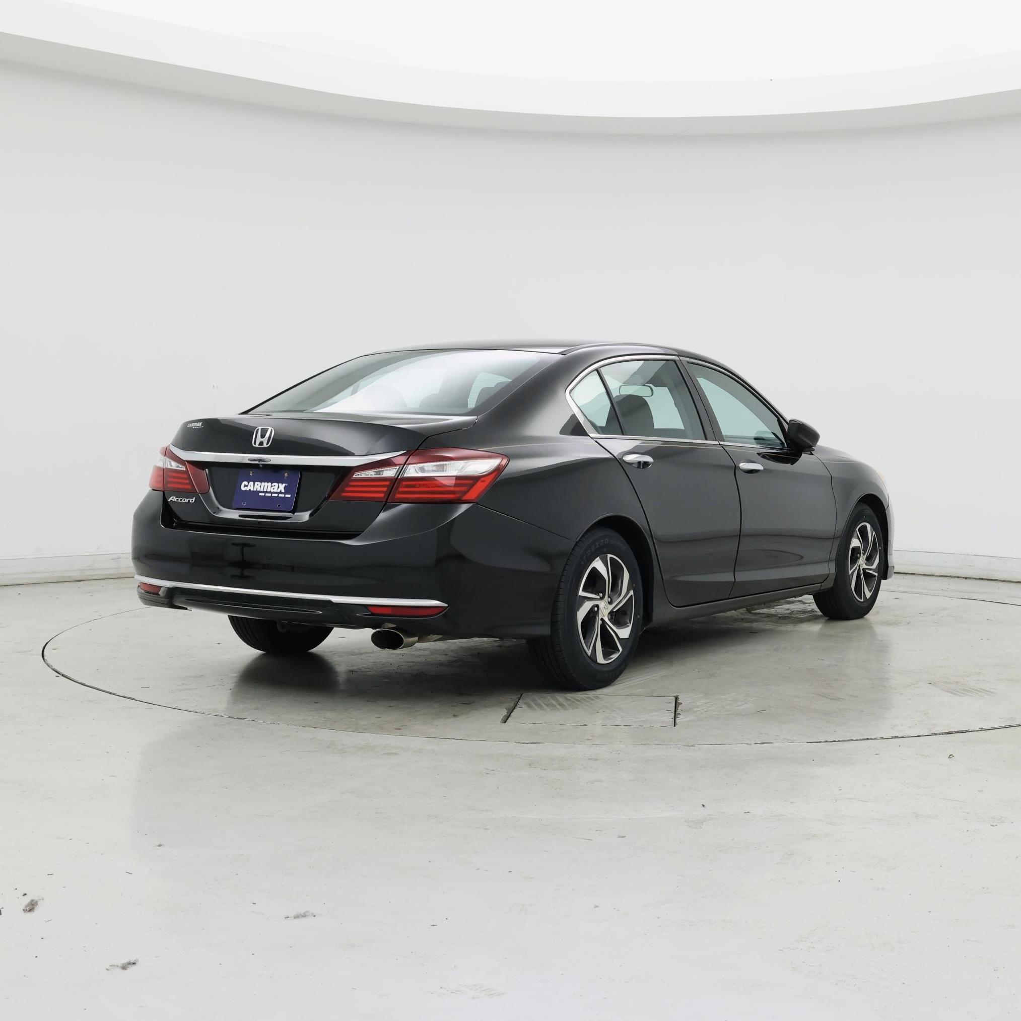 Thumbnail: 2016 Honda Accord - 8