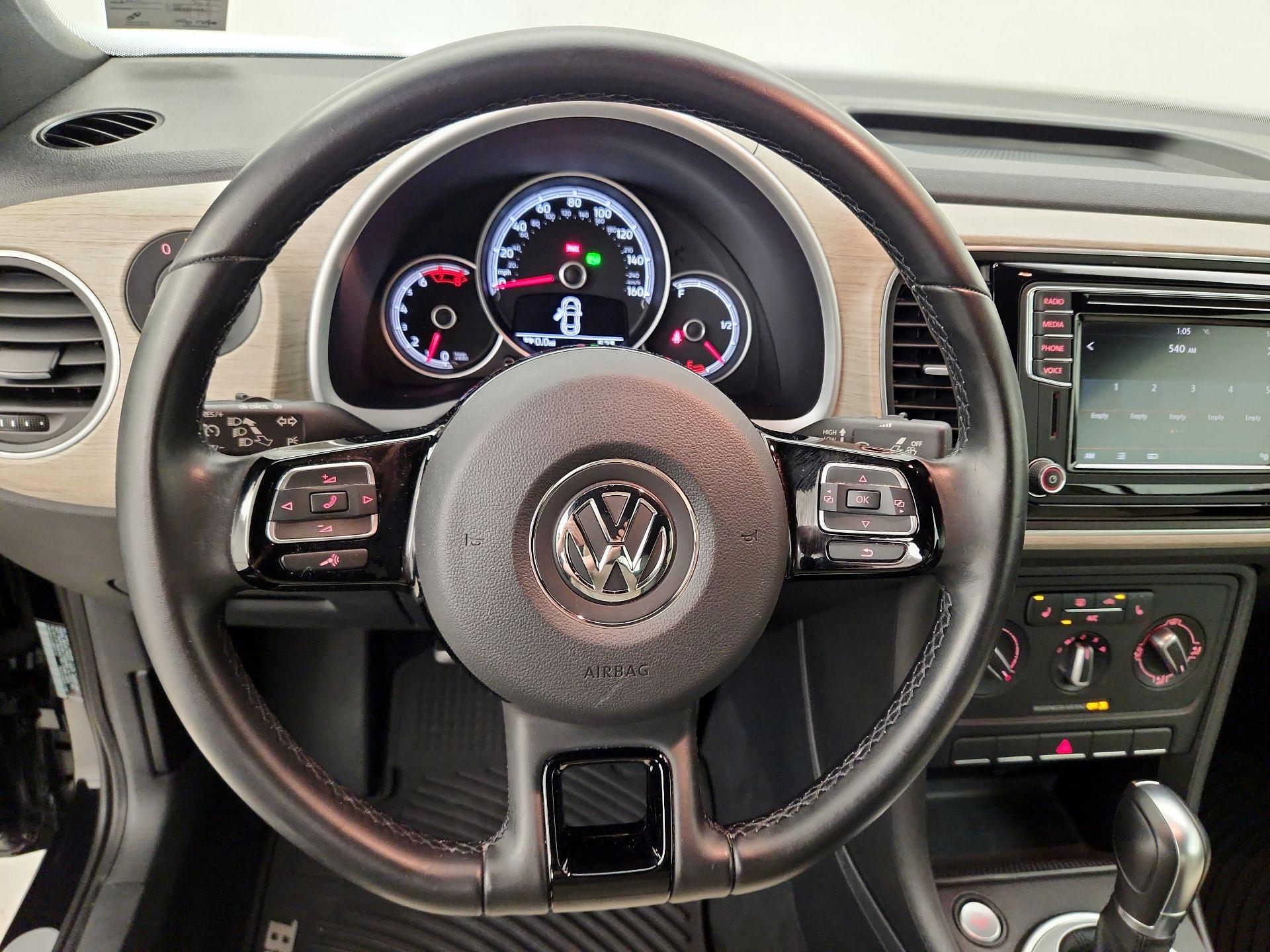 Thumbnail: 2018 Volkswagen Beetle - 10