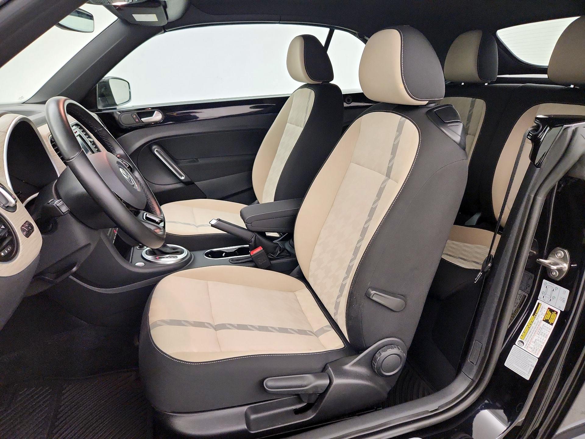 Thumbnail: 2018 Volkswagen Beetle - 11