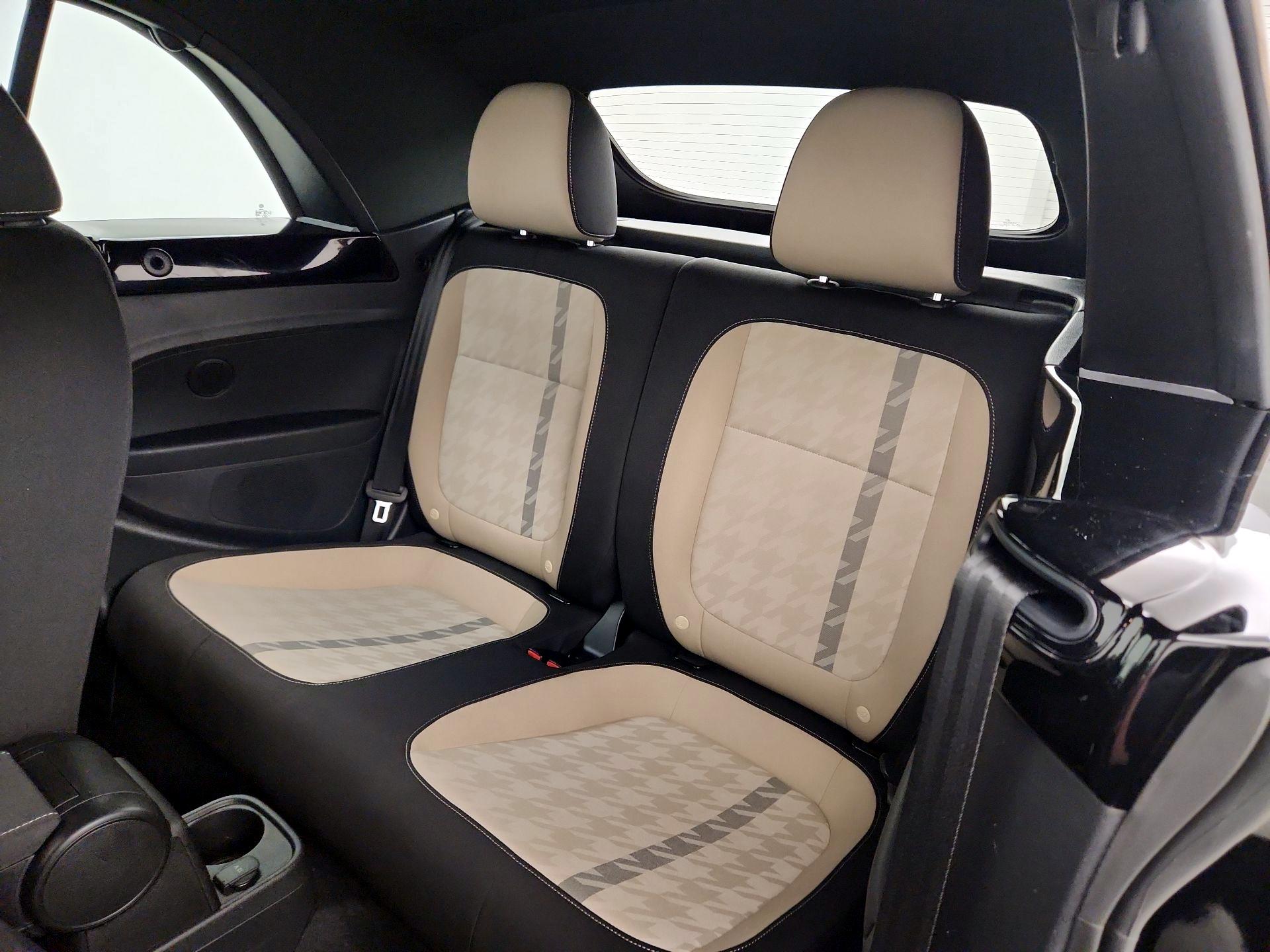 Thumbnail: 2018 Volkswagen Beetle - 19