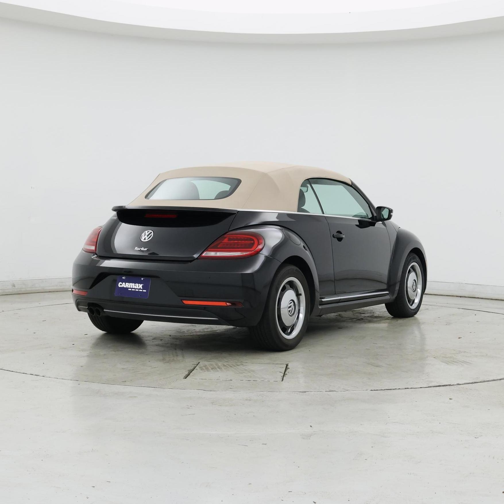 Thumbnail: 2018 Volkswagen Beetle - 8