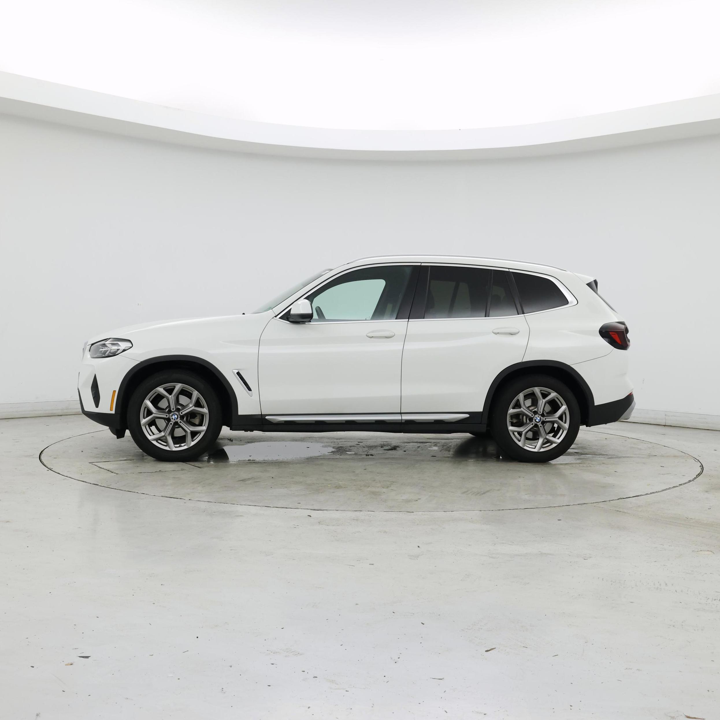 Thumbnail: 2022 BMW X3 - 3