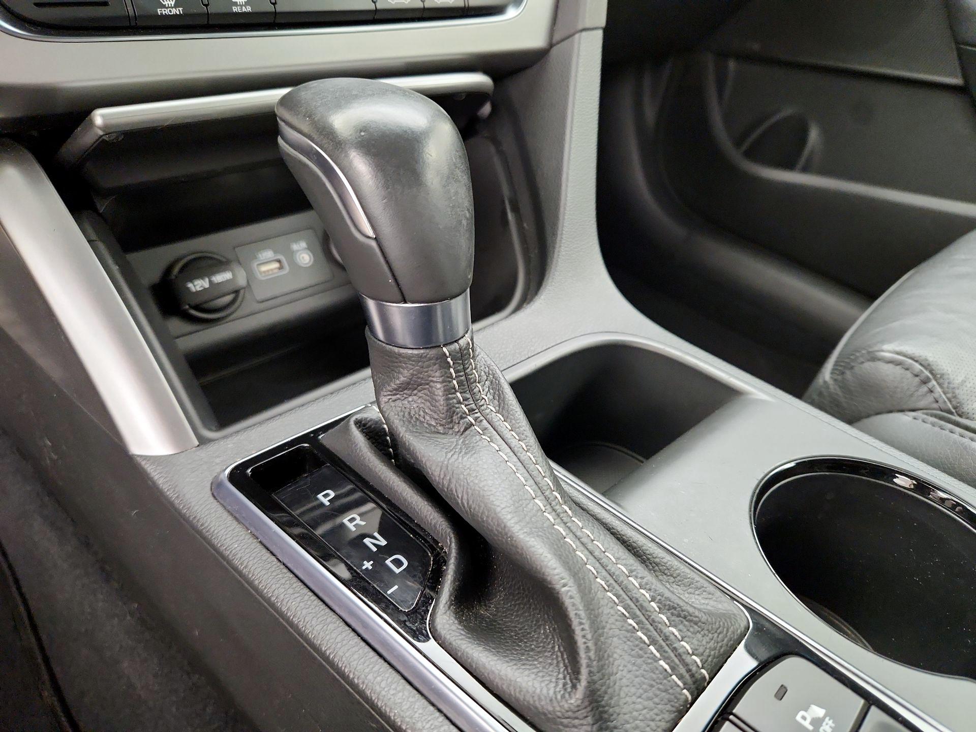 Thumbnail: 2015 Hyundai Sonata - 18