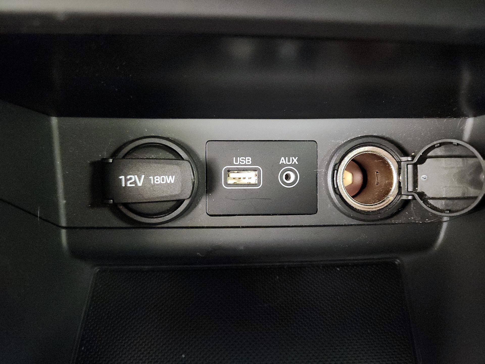 Thumbnail: 2015 Hyundai Sonata - 19