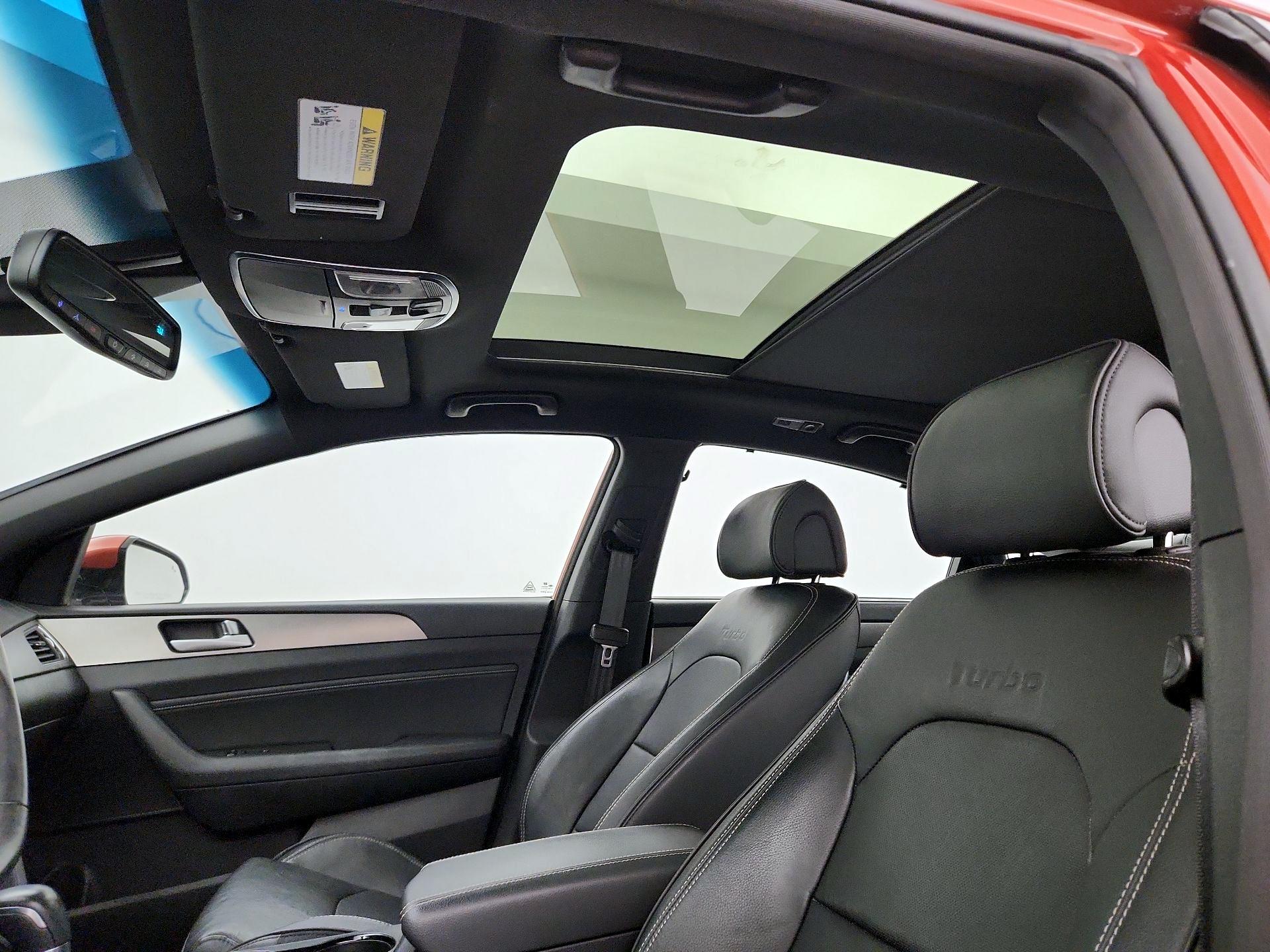 Thumbnail: 2015 Hyundai Sonata - 20