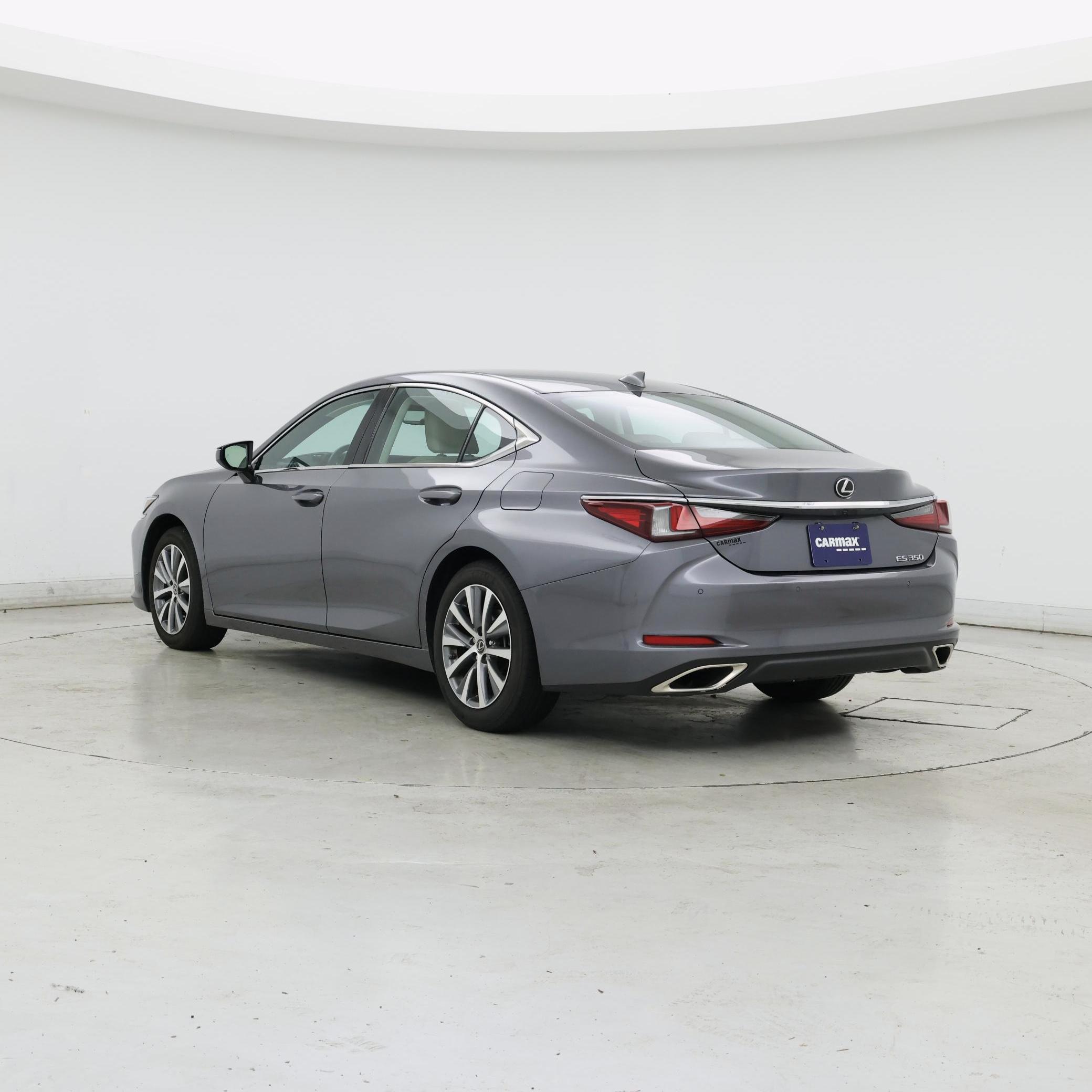 Thumbnail: 2020 Lexus ES - 2