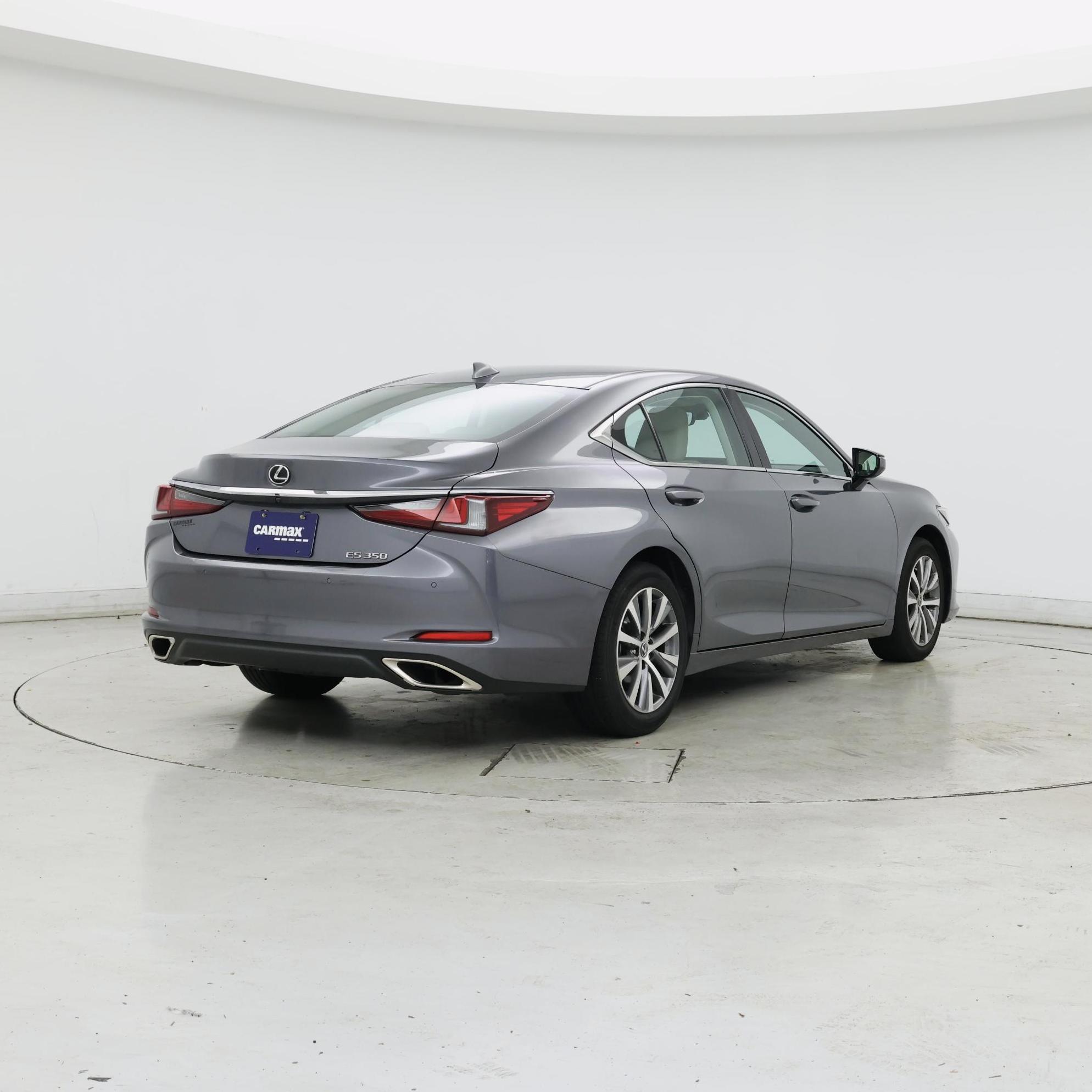 Thumbnail: 2020 Lexus ES - 8