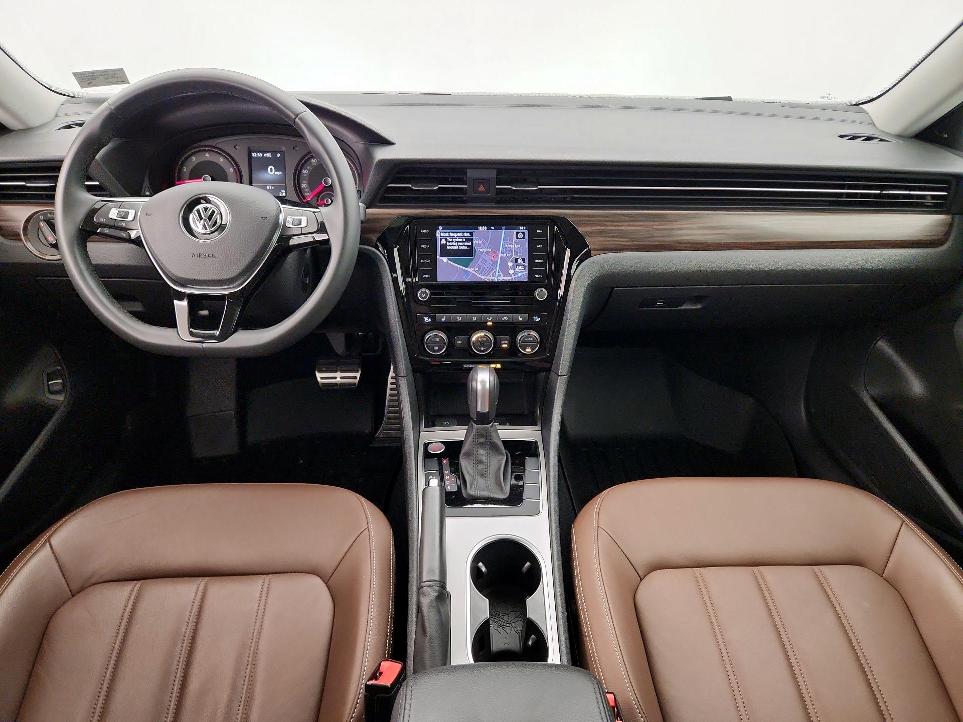 Thumbnail: 2022 Volkswagen Passat - 9