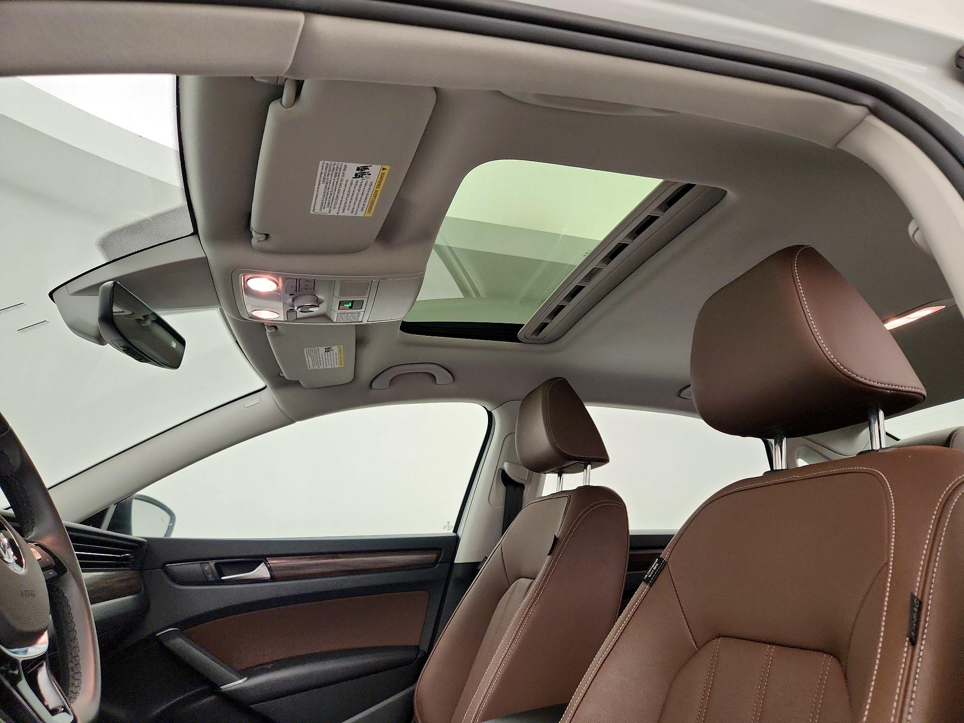 Thumbnail: 2022 Volkswagen Passat - 20