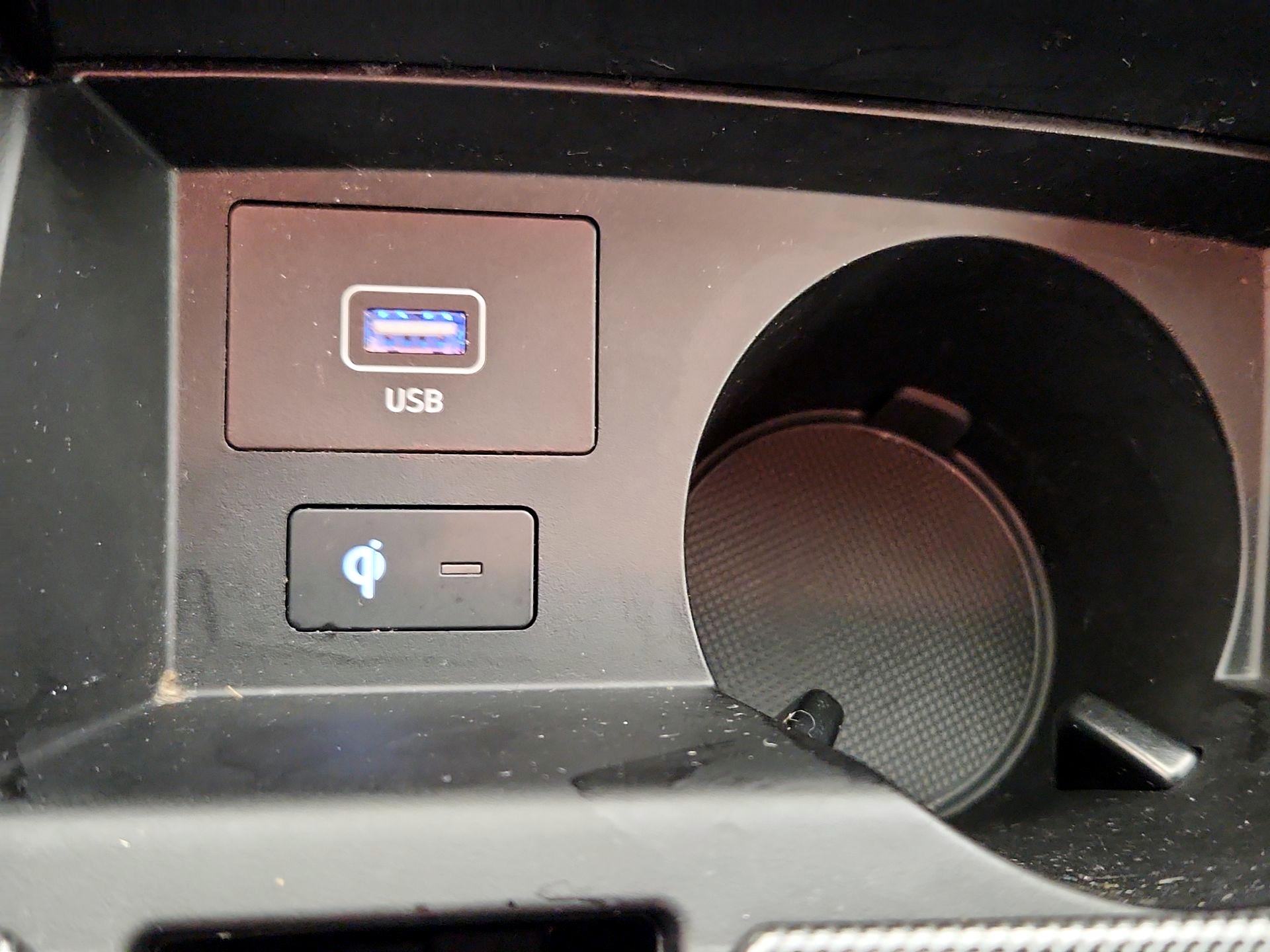 Thumbnail: 2022 Hyundai Santa Fe - 18