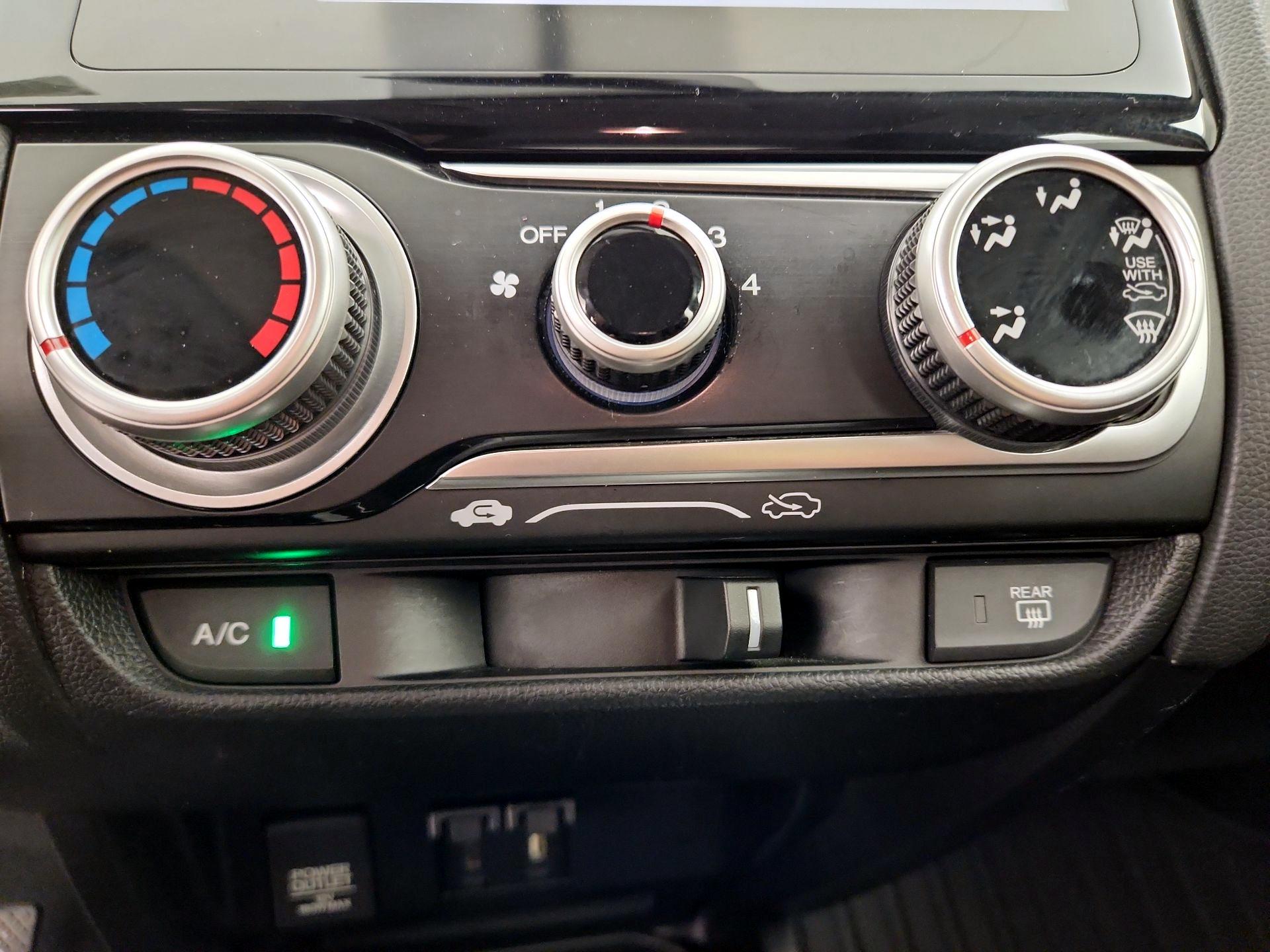 Thumbnail: 2015 Honda Fit - 16