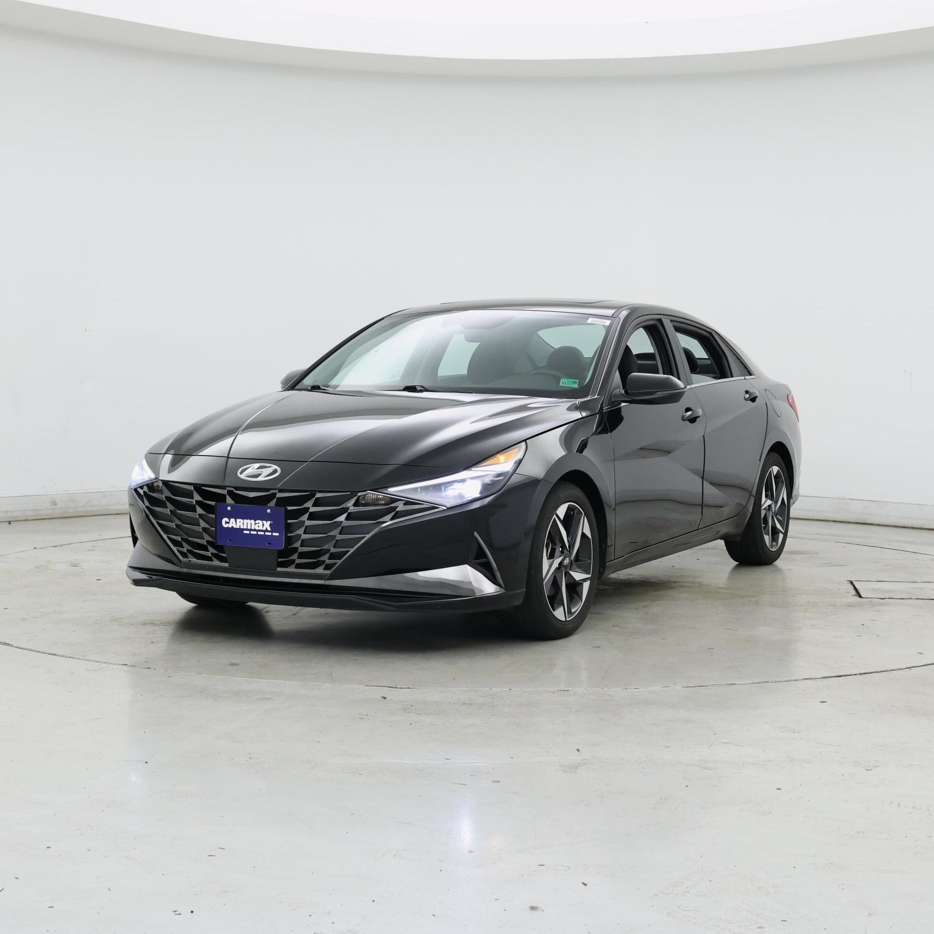 Thumbnail: 2022 Hyundai Elantra - 4