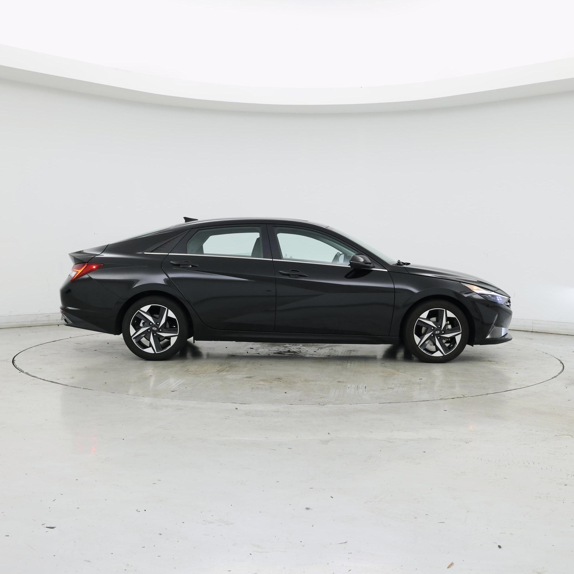 Thumbnail: 2022 Hyundai Elantra - 7