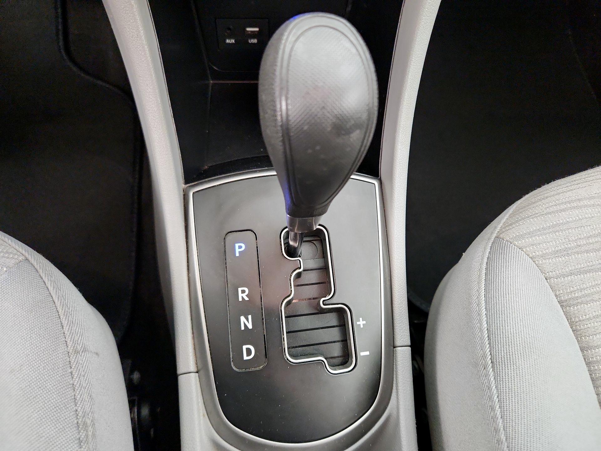 Thumbnail: 2017 Hyundai Accent - 16