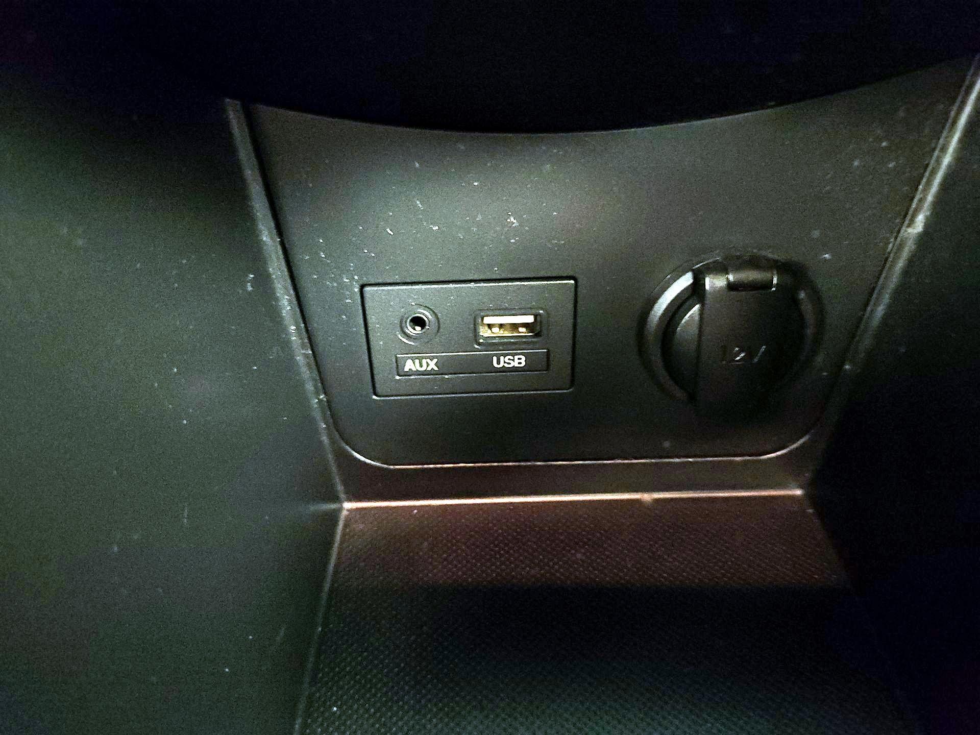 Thumbnail: 2017 Hyundai Accent - 17