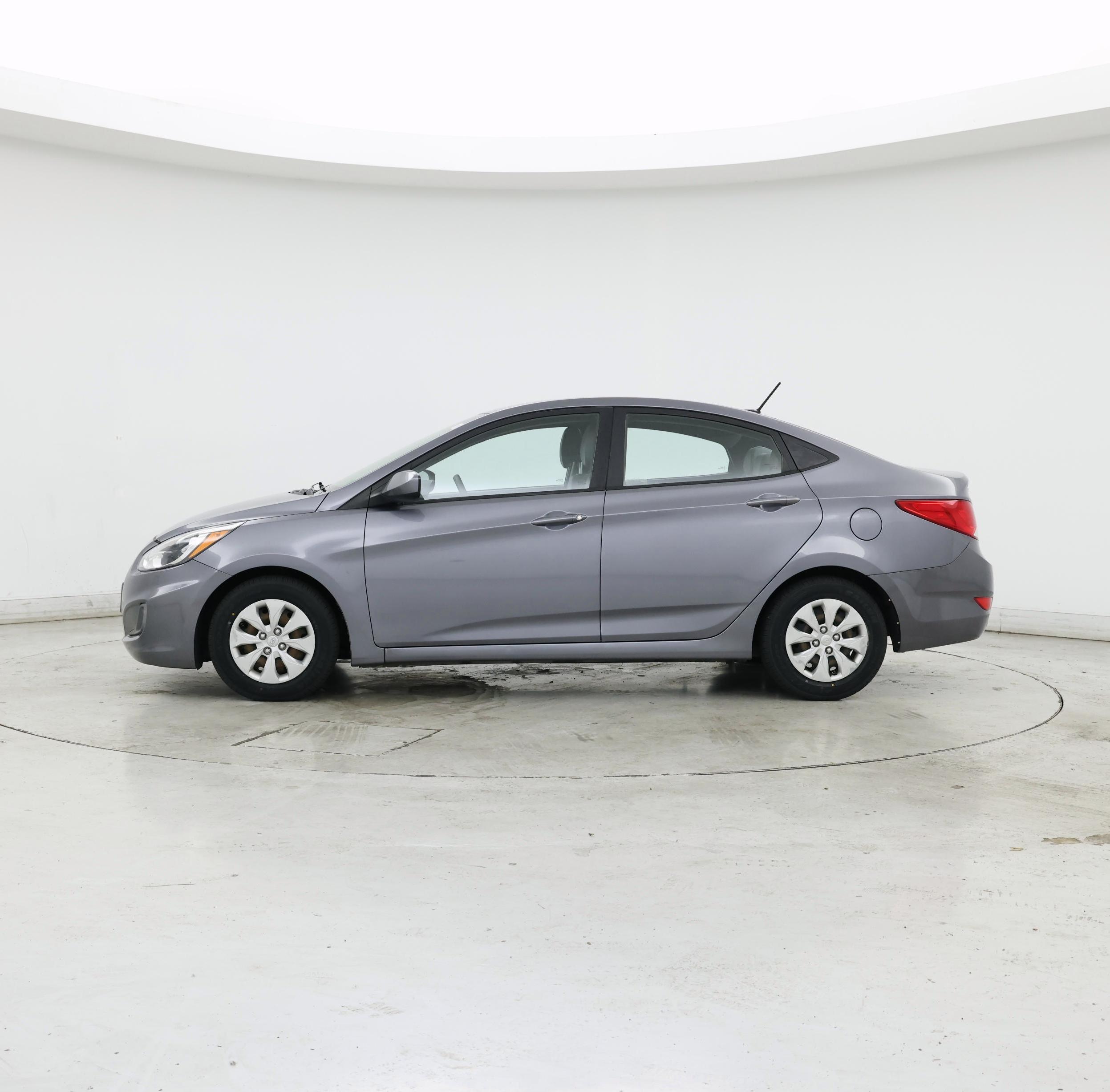 Thumbnail: 2017 Hyundai Accent - 3